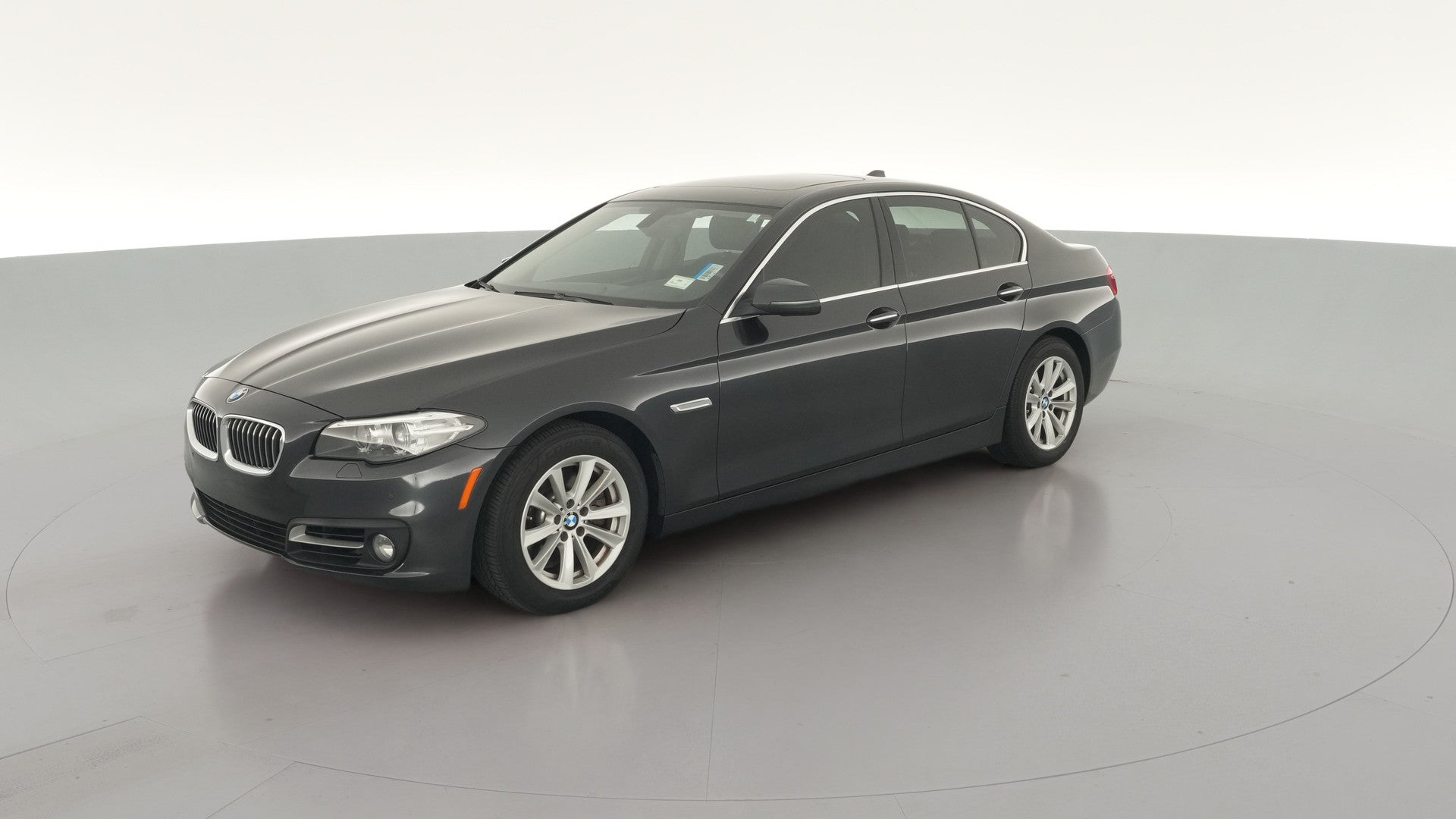 2016 BMW 5 Series vehicle photo