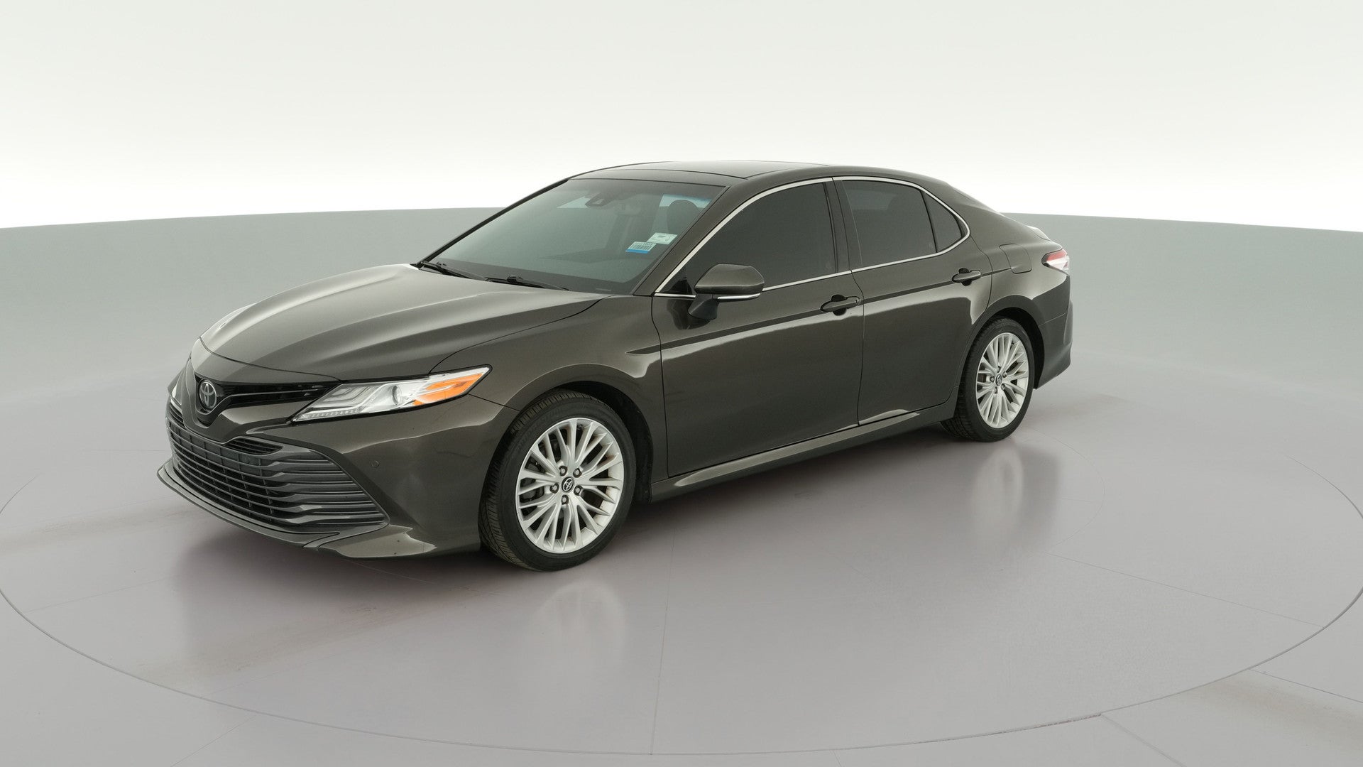2018 Toyota Camry vehicle photo
