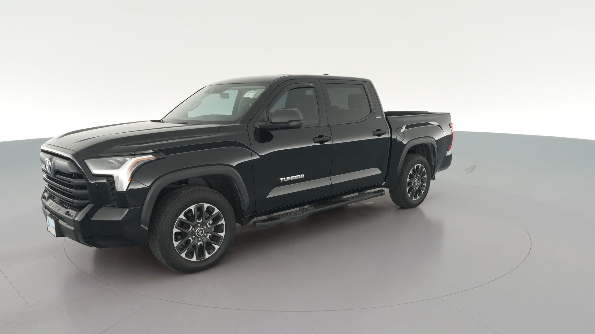 2022 Toyota Tundra CrewMax vehicle photo