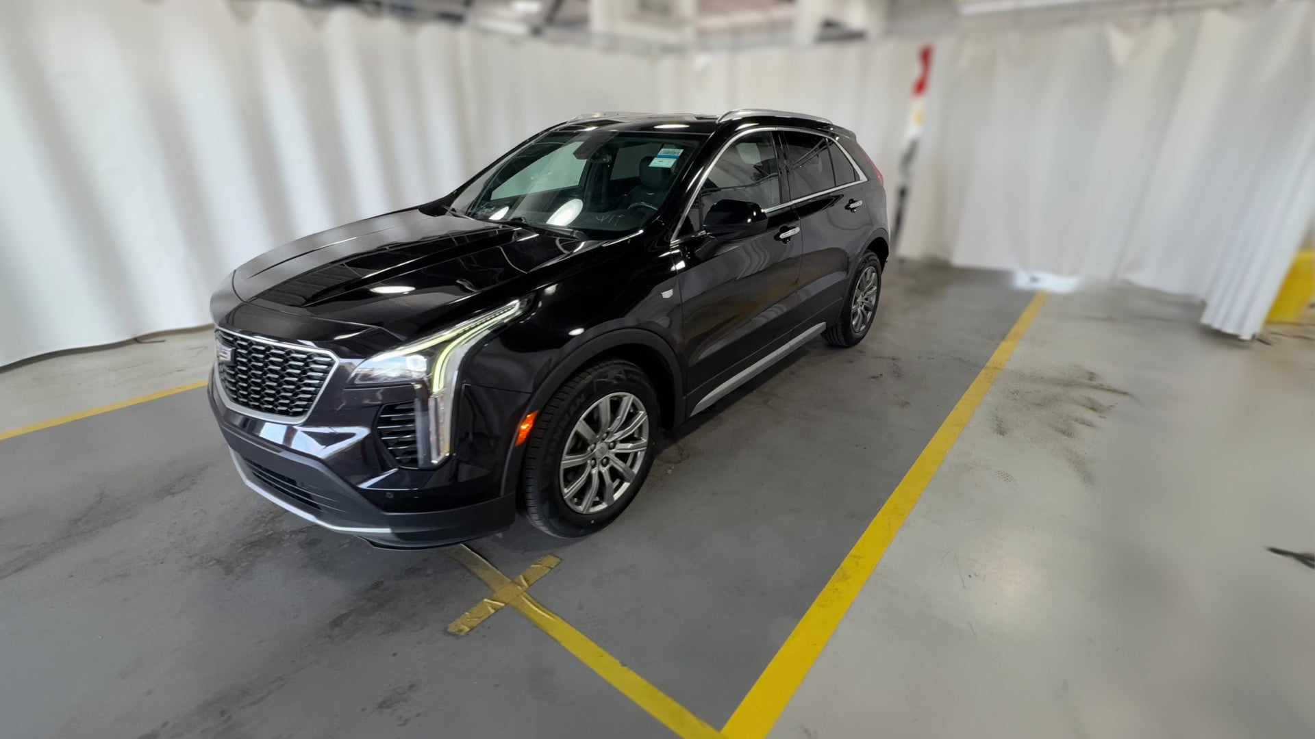 2019 Cadillac XT4 vehicle photo