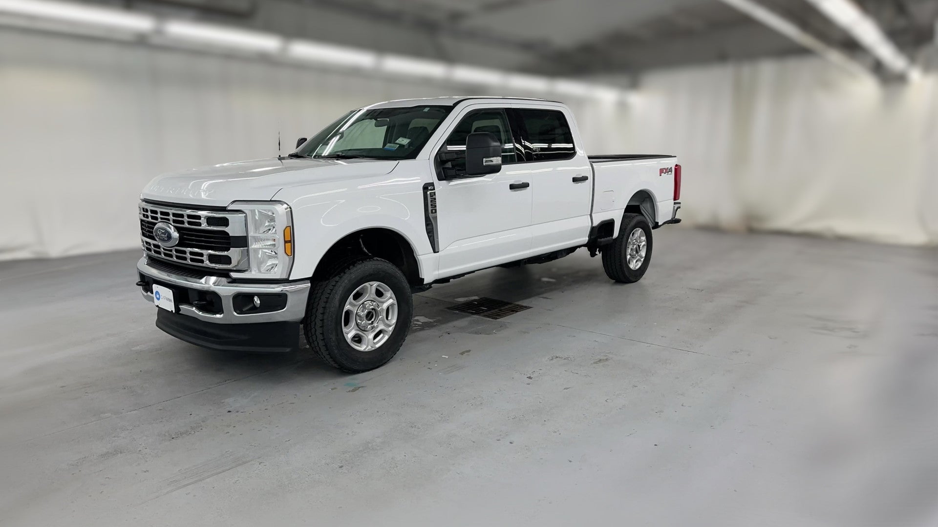 2025 Ford F250 Super Duty Crew Cab vehicle photo