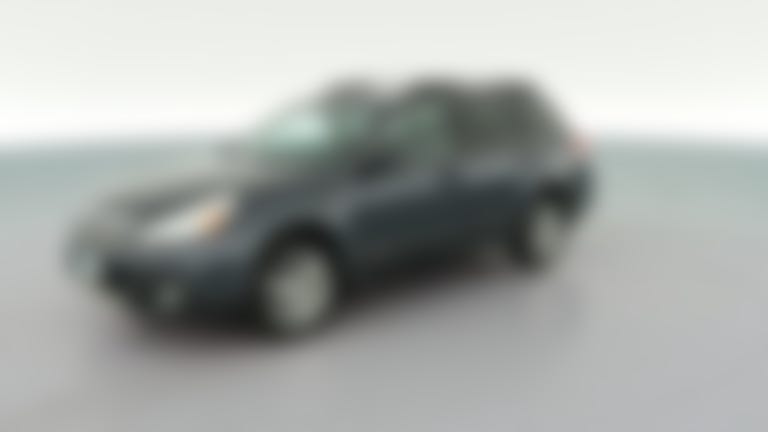 2013 Subaru Outback vehicle photo