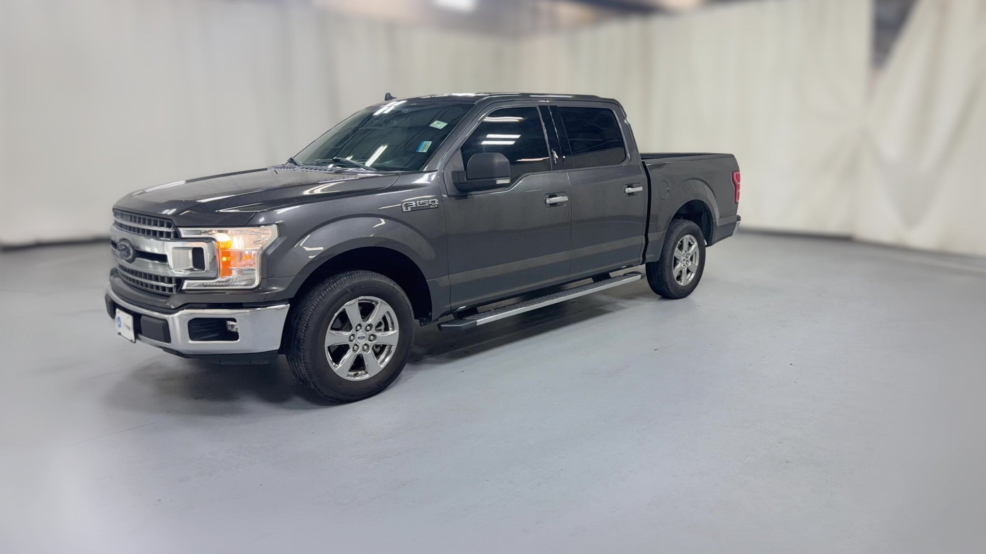2019 Ford F150 SuperCrew Cab vehicle photo