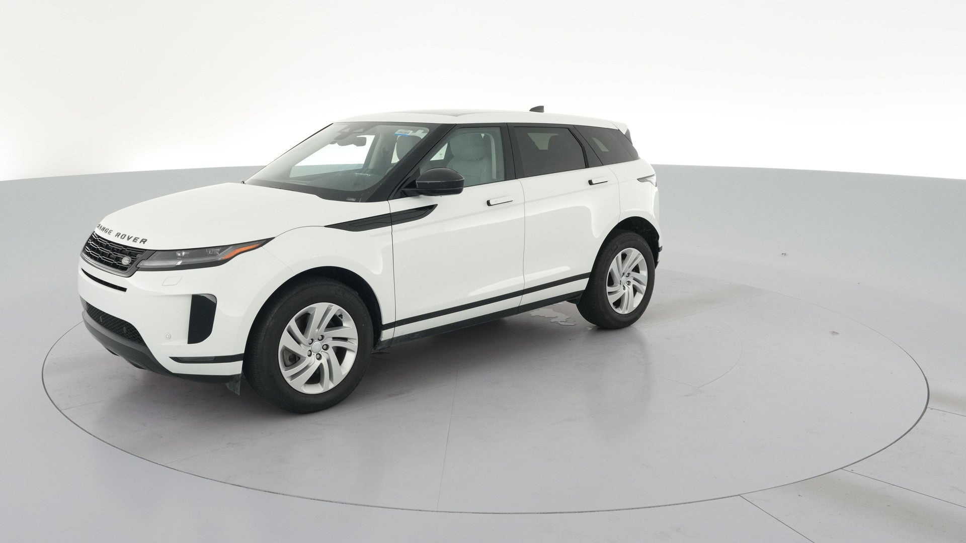 2024 Land Rover Range Rover Evoque vehicle photo