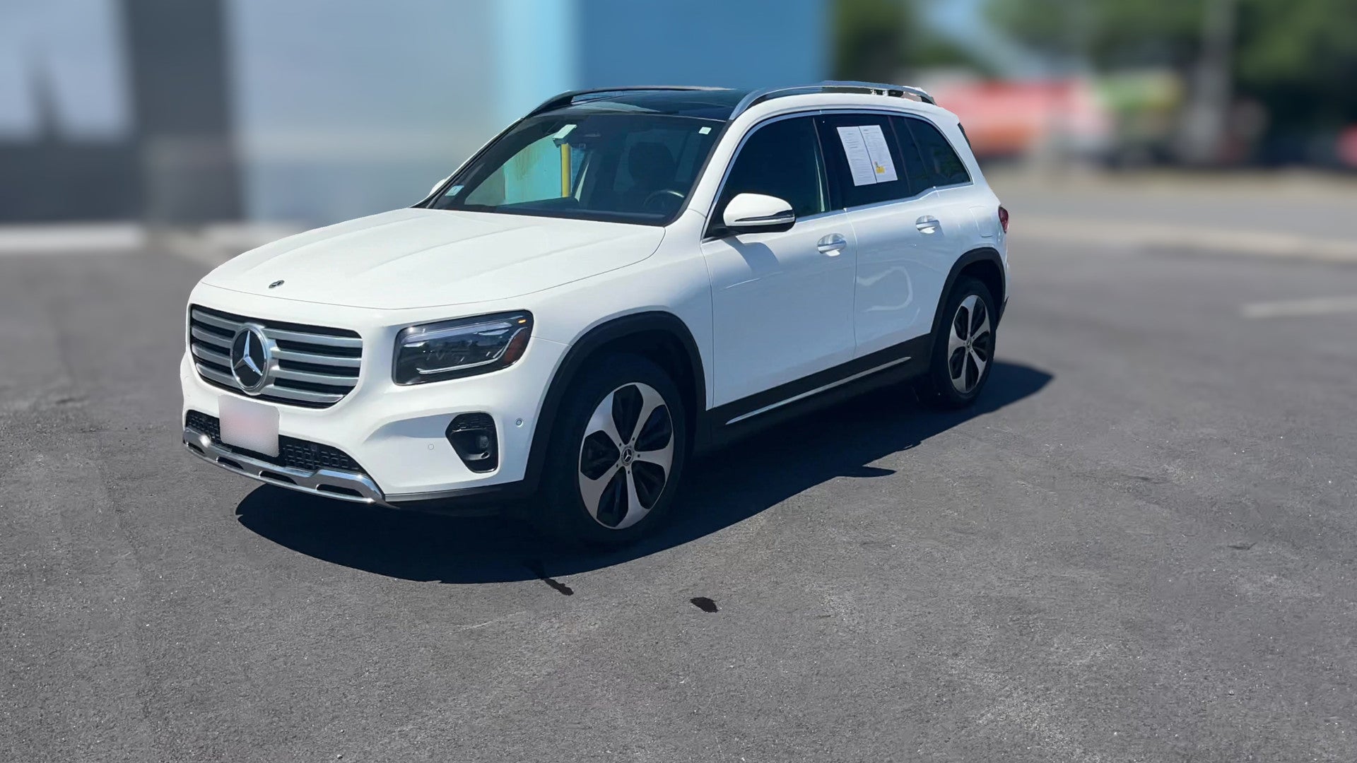 2025 Mercedes-Benz GLB vehicle photo