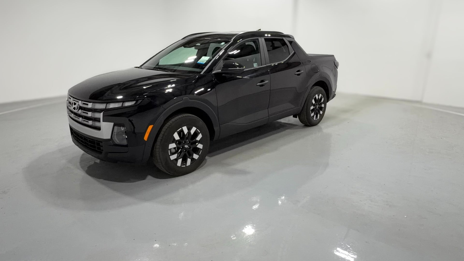 2025 Hyundai Santa Cruz vehicle photo