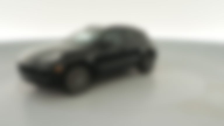 2018 Porsche Macan vehicle photo