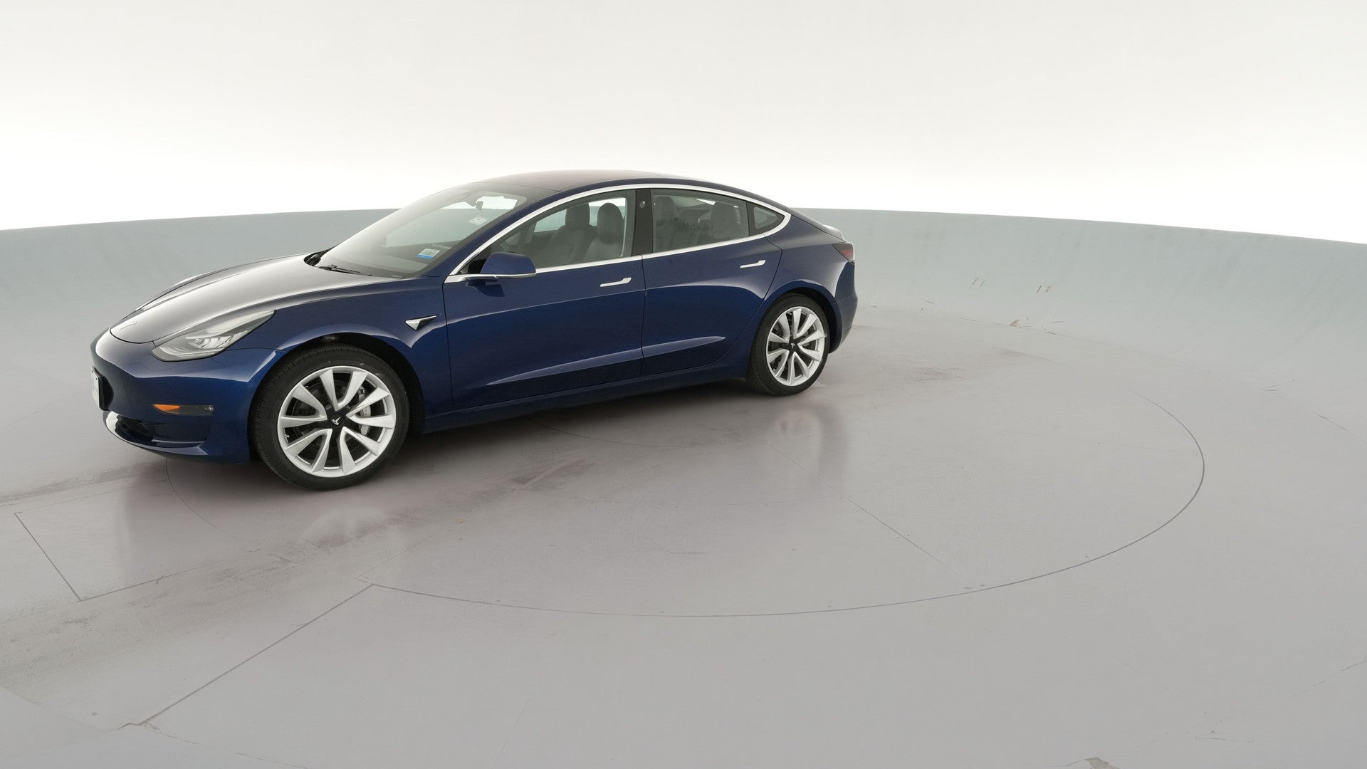 2018 Tesla Model 3 vehicle photo