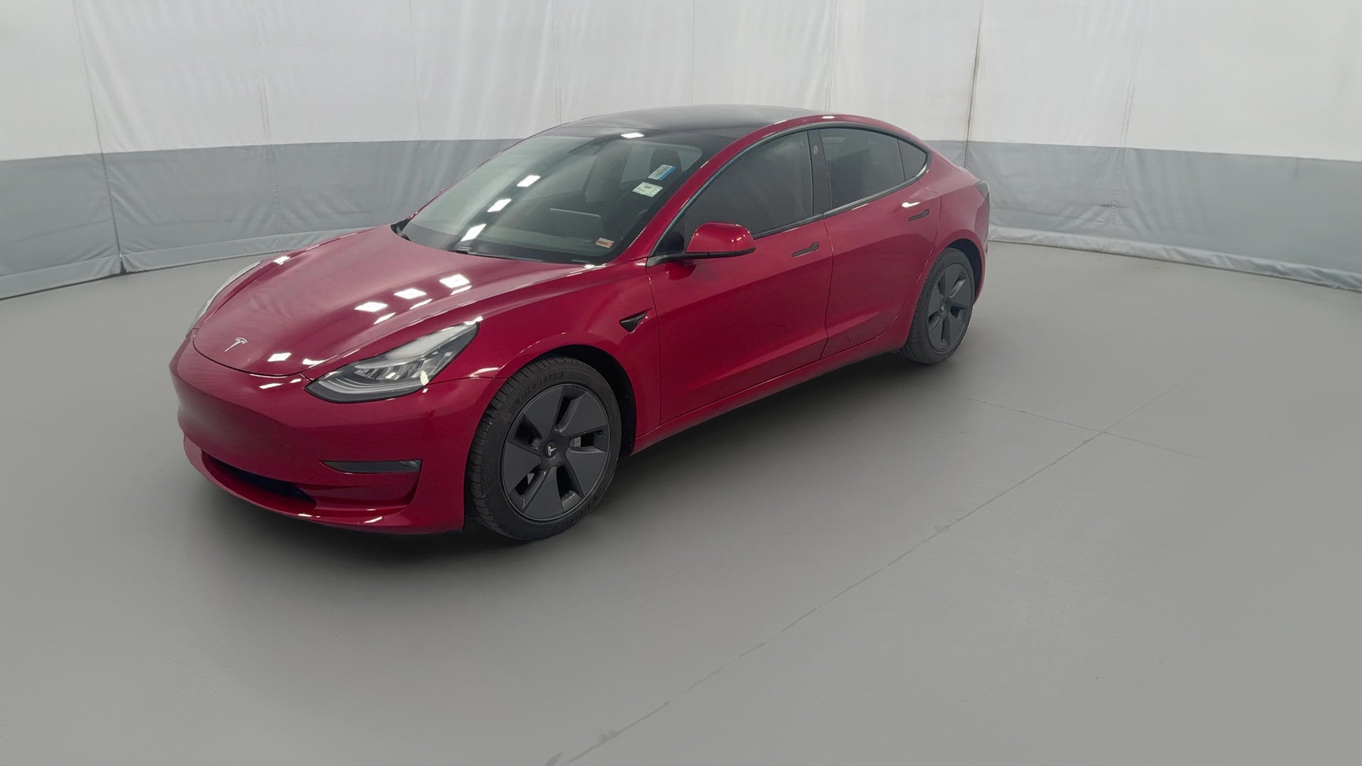 2021 Tesla Model 3 vehicle photo
