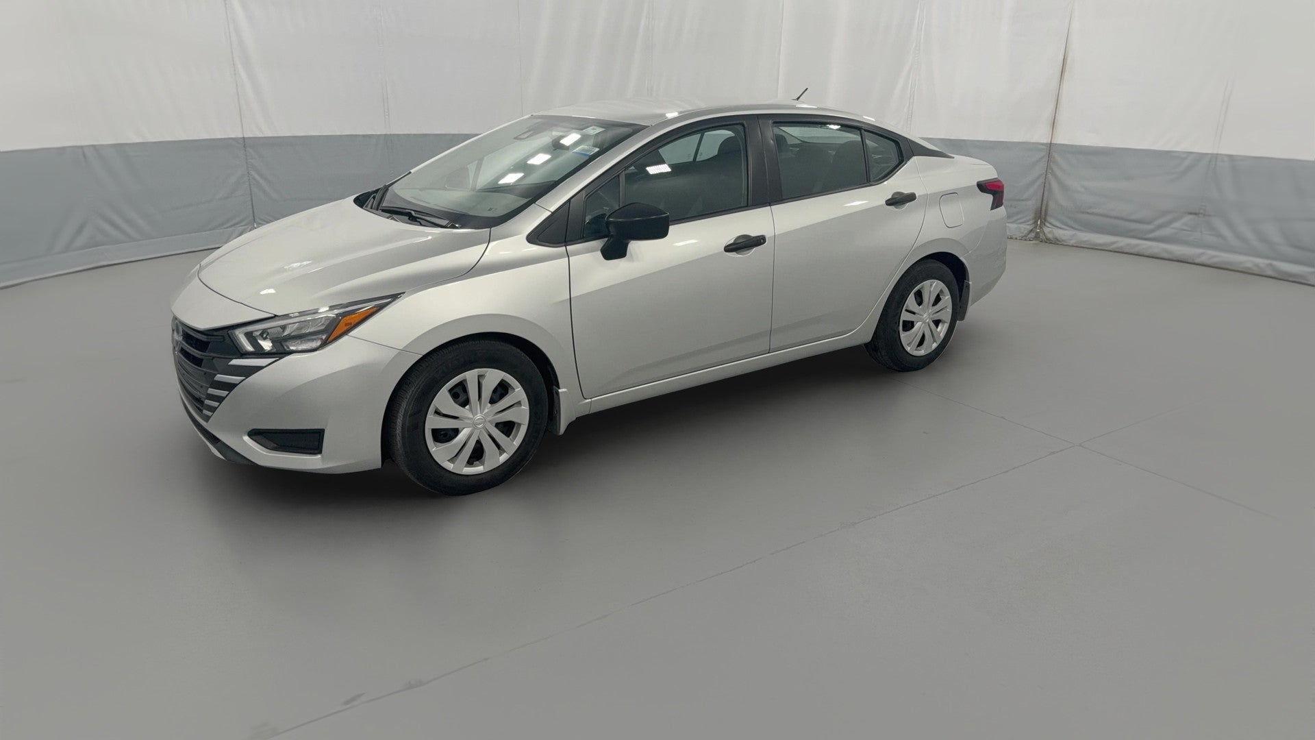 2025 Nissan Versa vehicle photo