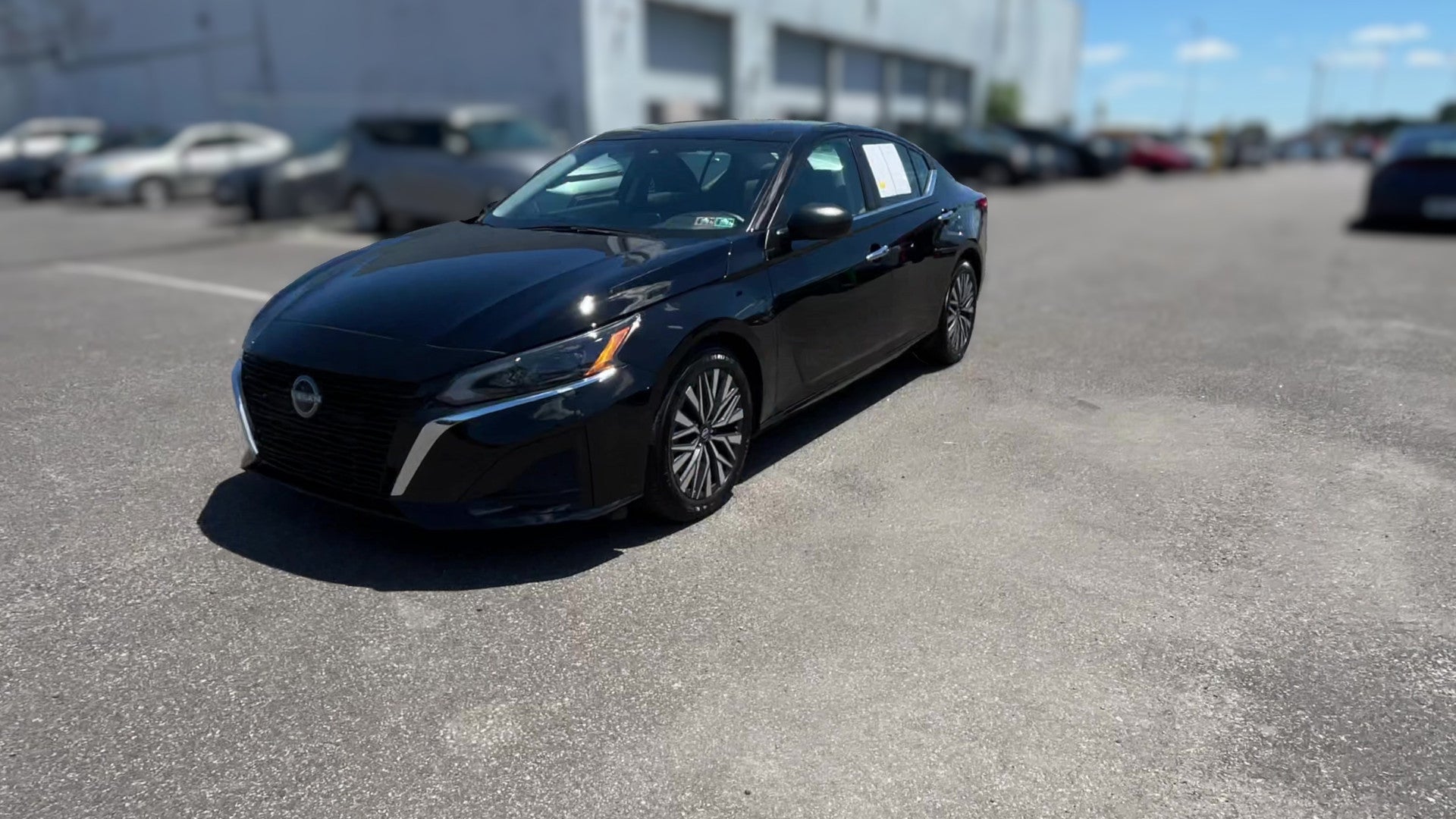 2025 Nissan Altima vehicle photo