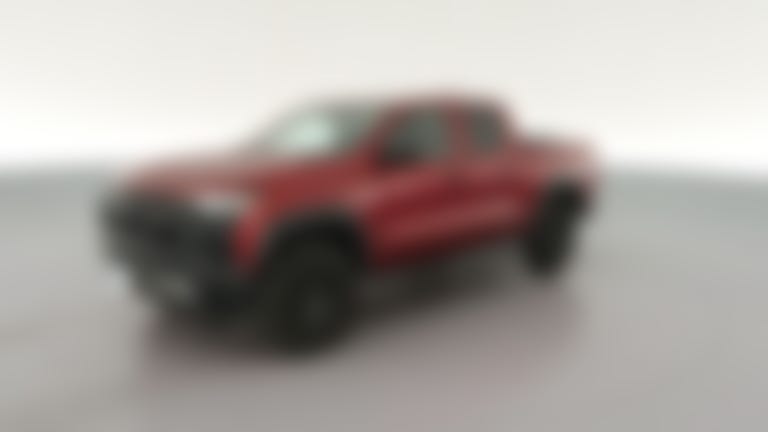 2024 Chevrolet Colorado Crew Cab vehicle photo