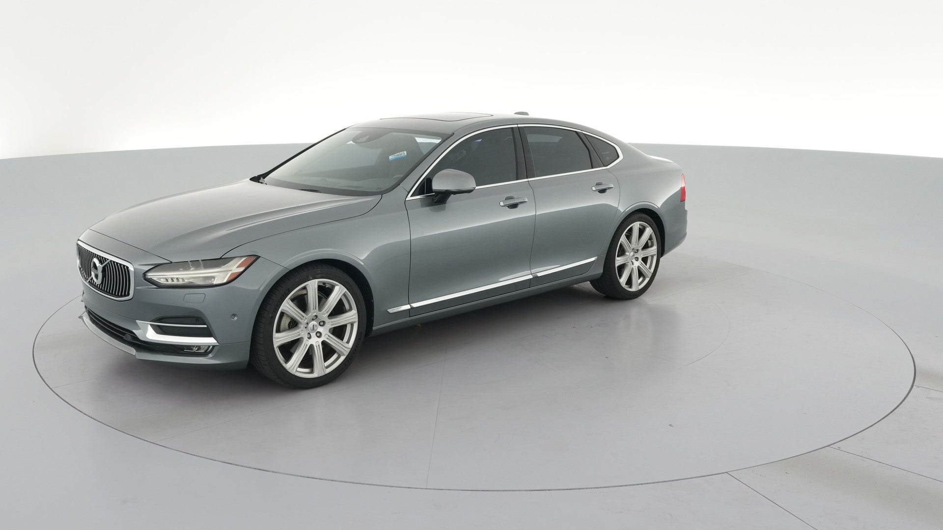 2017 Volvo S90 vehicle photo