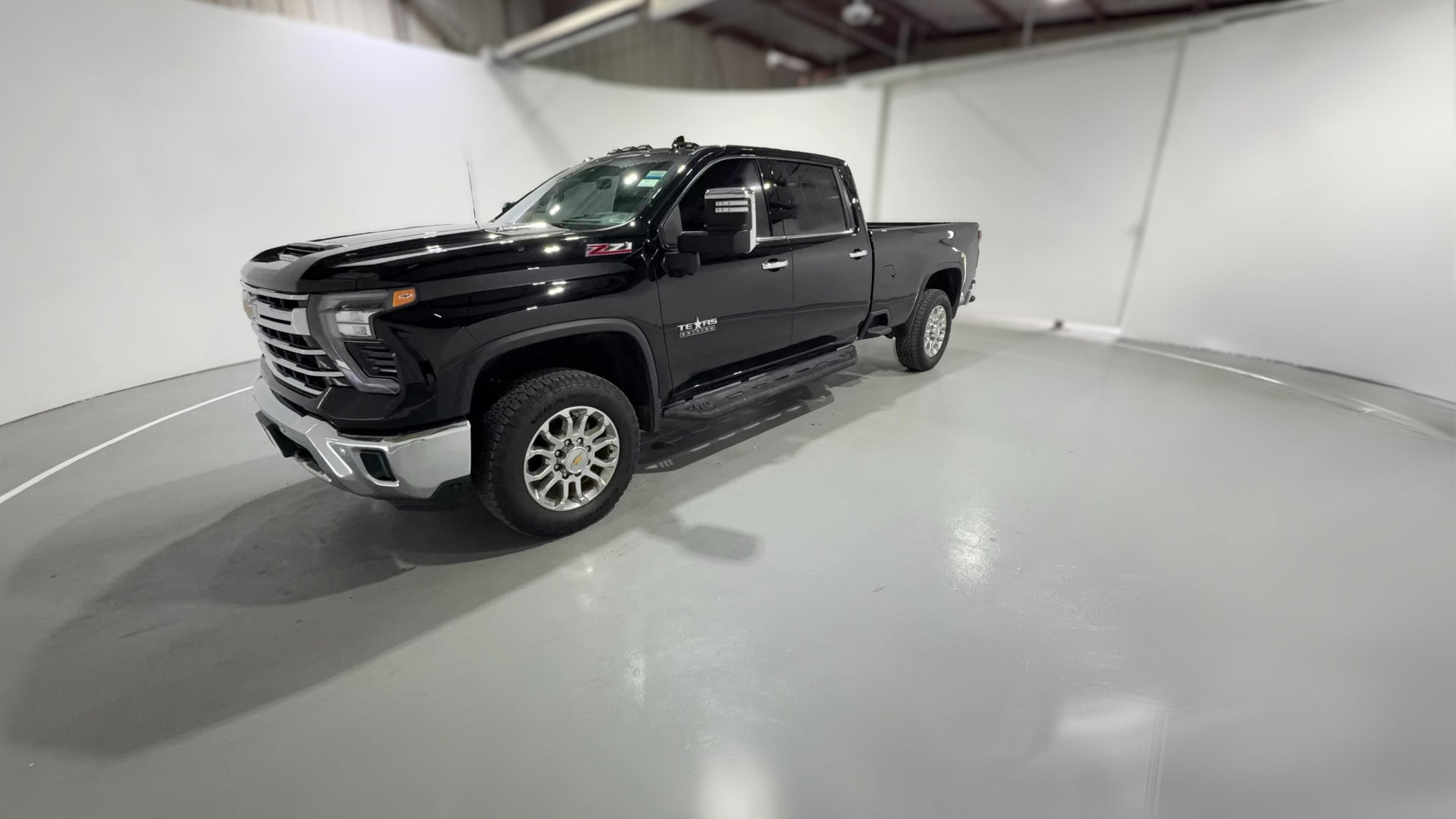 2025 Chevrolet Silverado 3500 HD Crew Cab vehicle photo