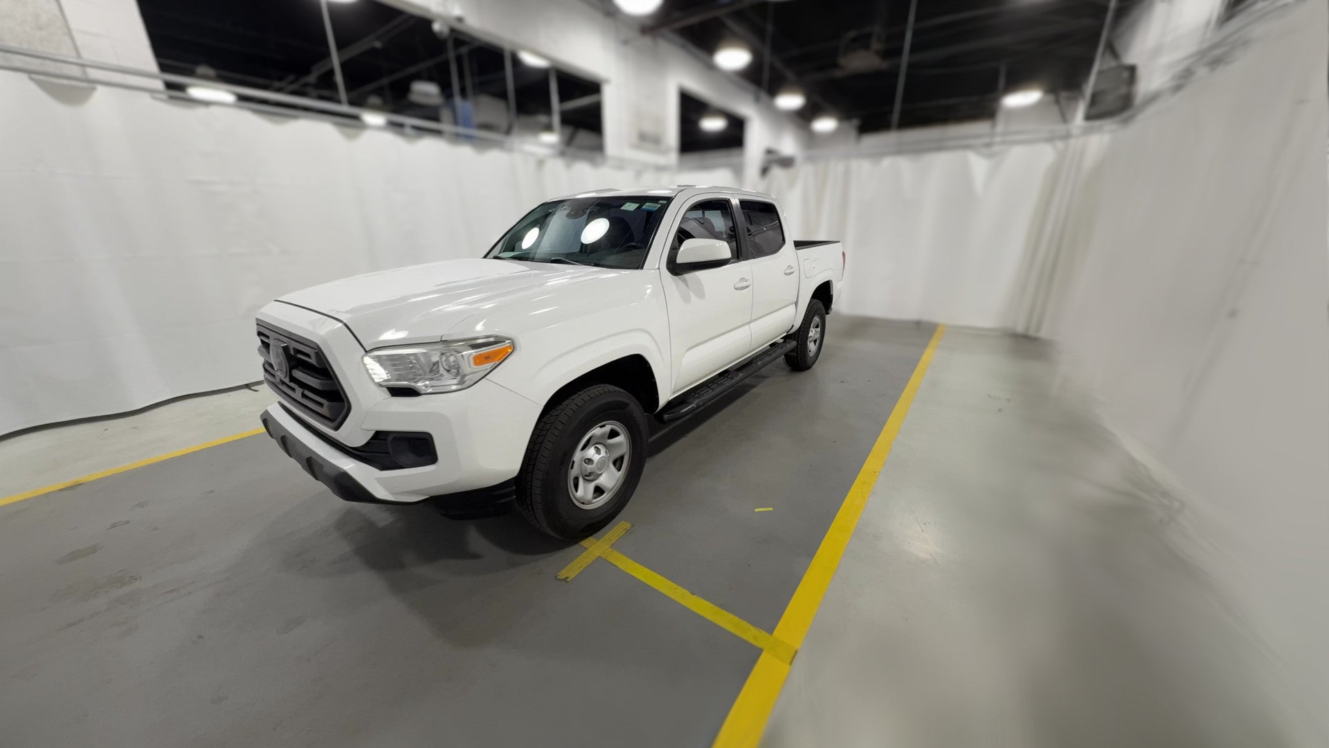 2018 Toyota Tacoma Double Cab vehicle photo