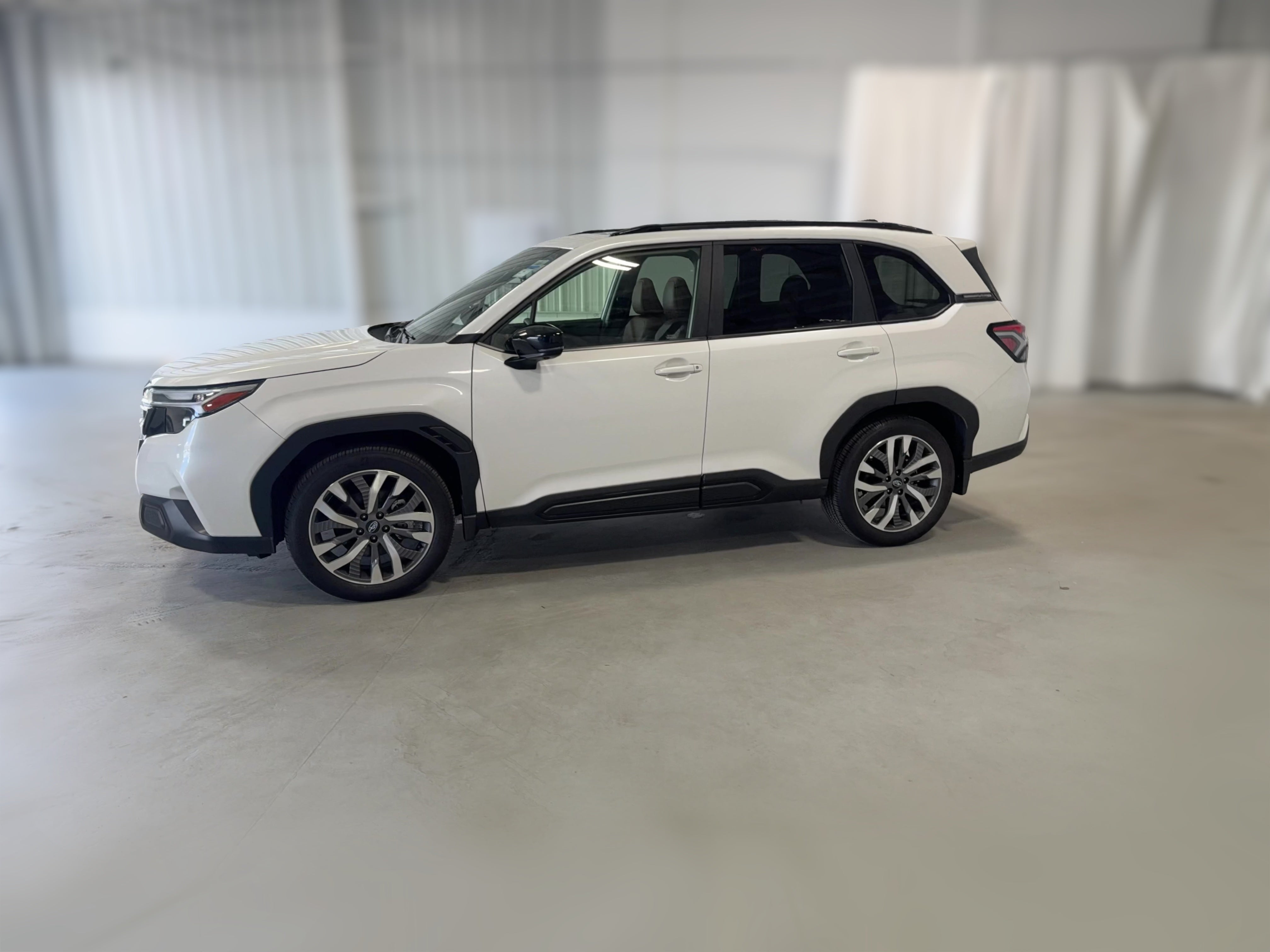 2025 Subaru Forester Touring - Photo 31