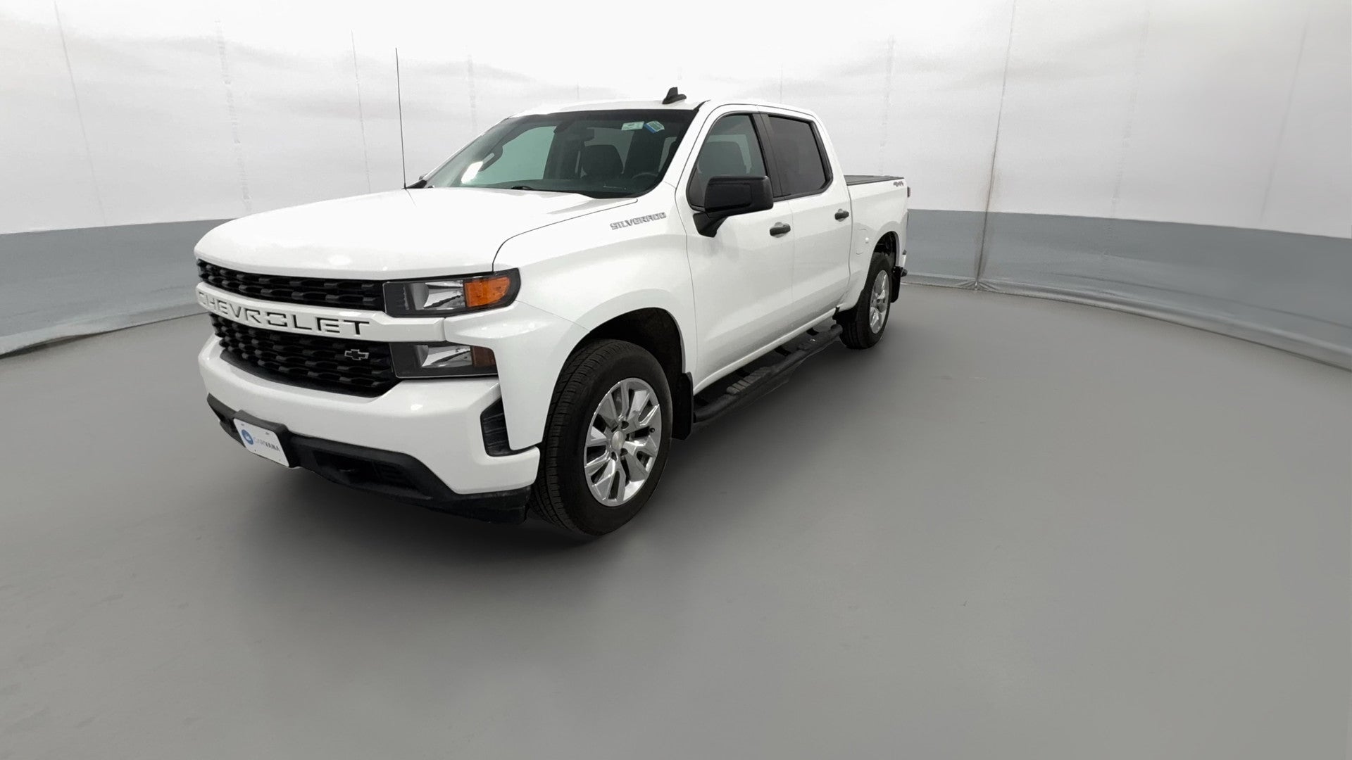 2020 Chevrolet Silverado 1500 Crew Cab vehicle photo