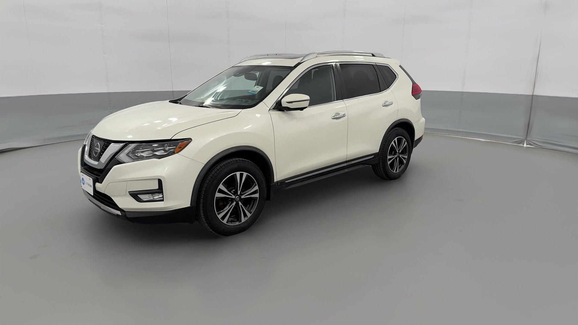 2017 Nissan Rogue vehicle photo