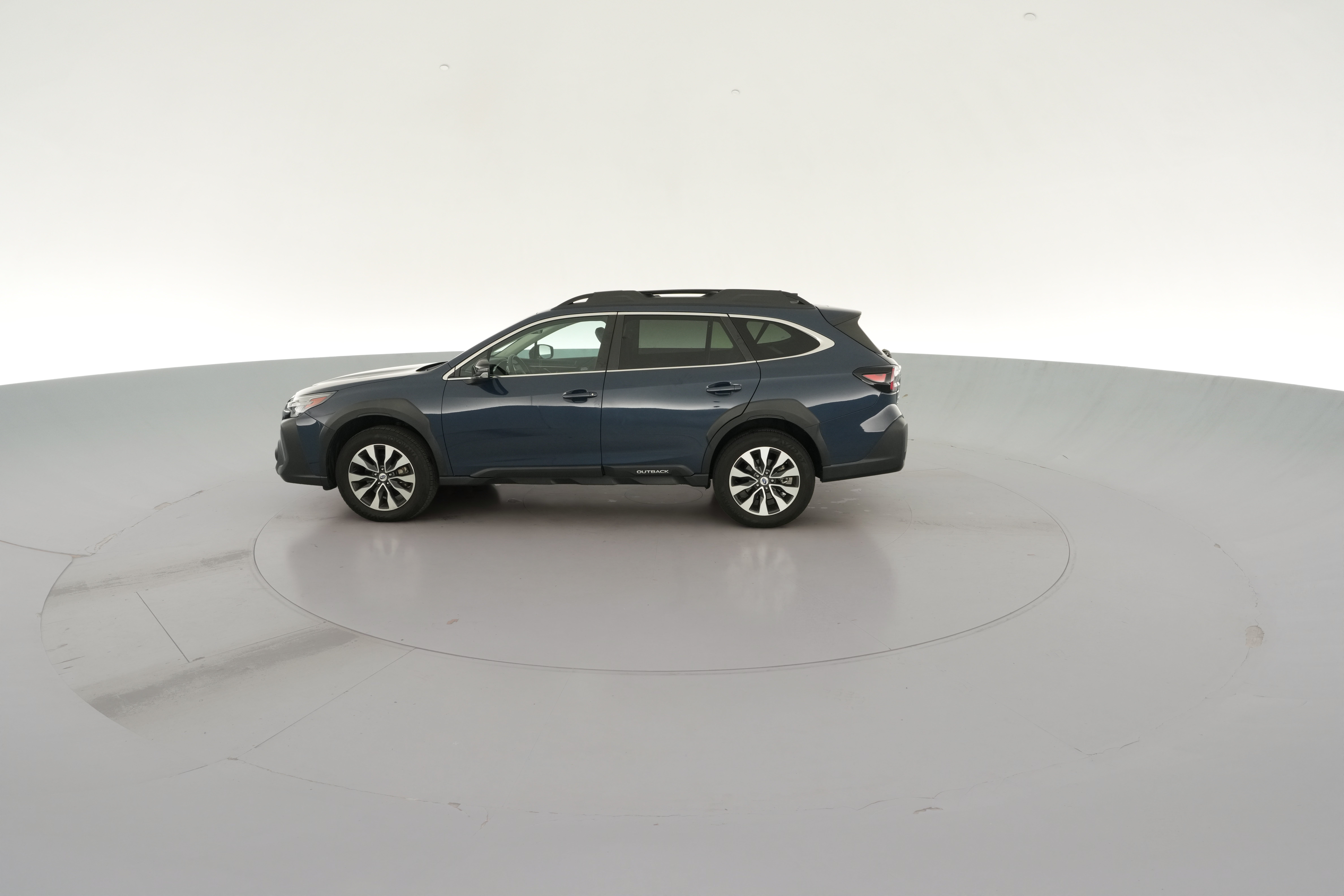 2025 Subaru Outback Limited - Photo 42