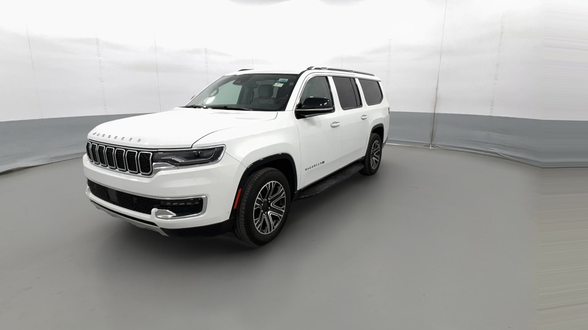 2024 Jeep Wagoneer L vehicle photo