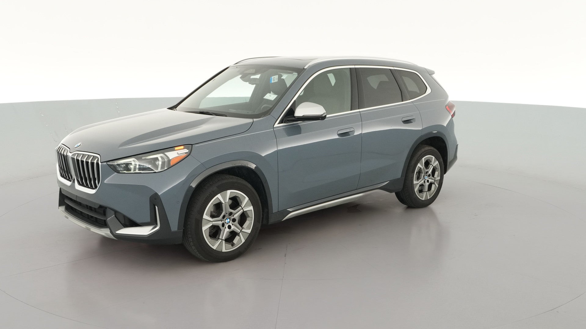 2023 BMW X1 vehicle photo