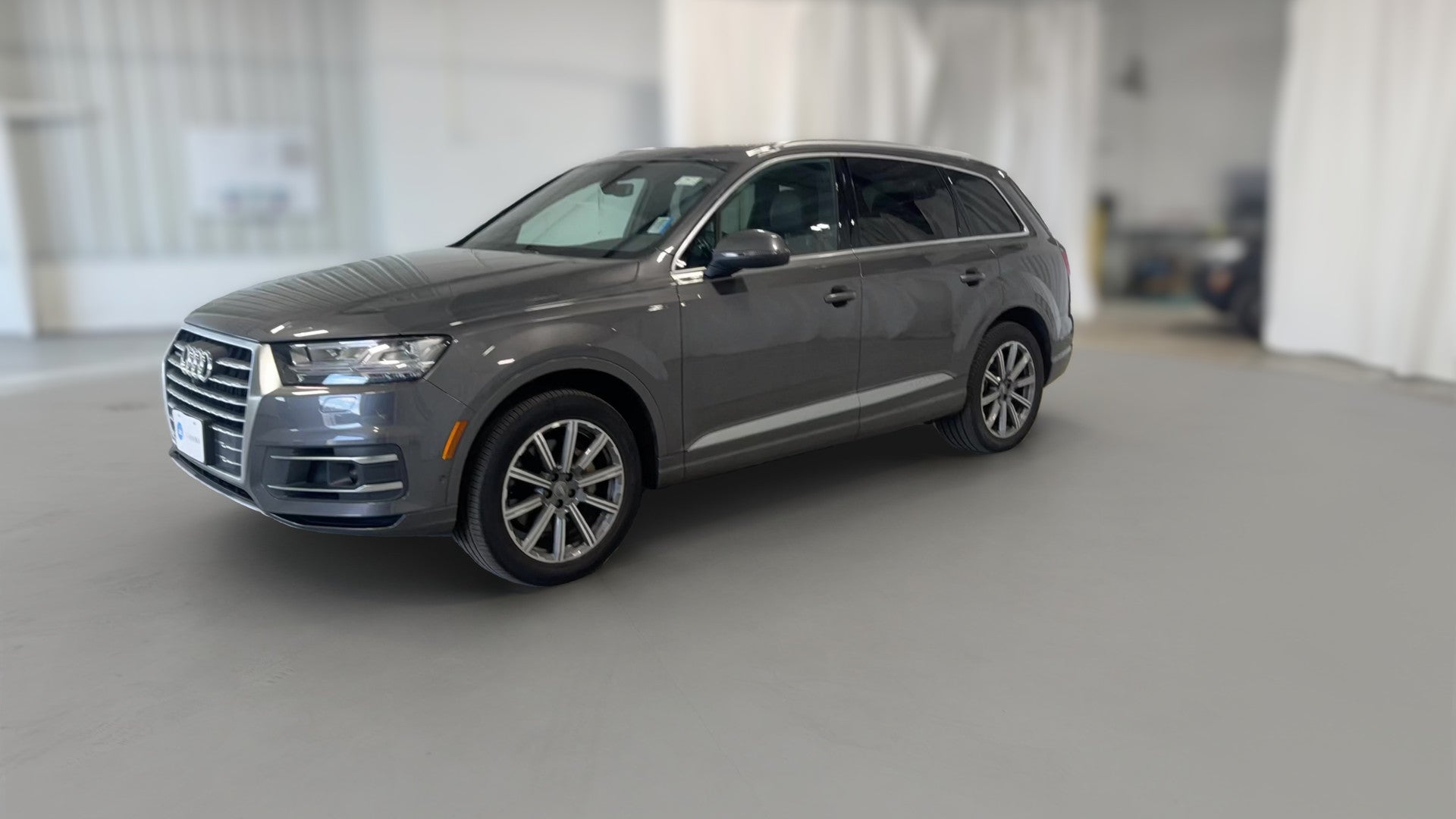 2019 Audi Q7 vehicle photo