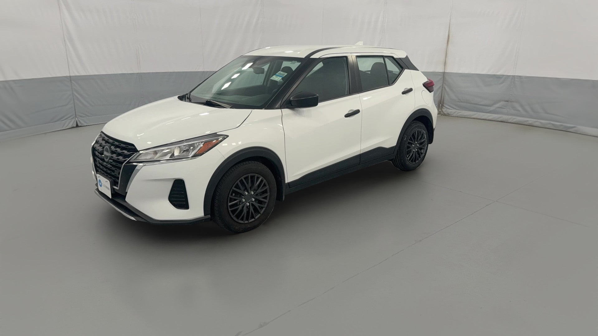 2023 Nissan Kicks vehicle photo
