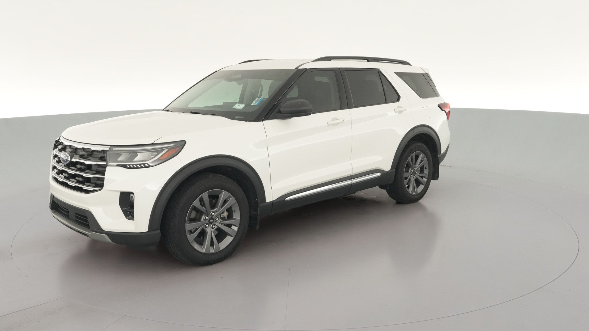 2025 Ford Explorer vehicle photo