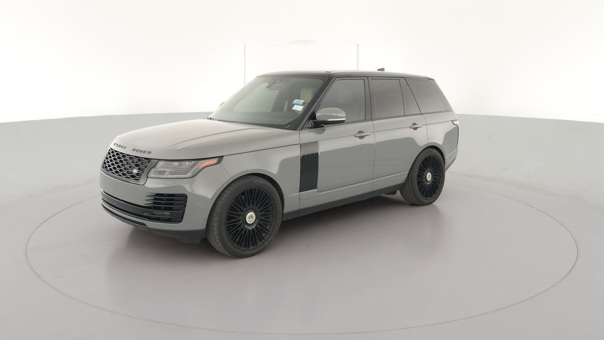 2019 Land Rover Range Rover vehicle photo