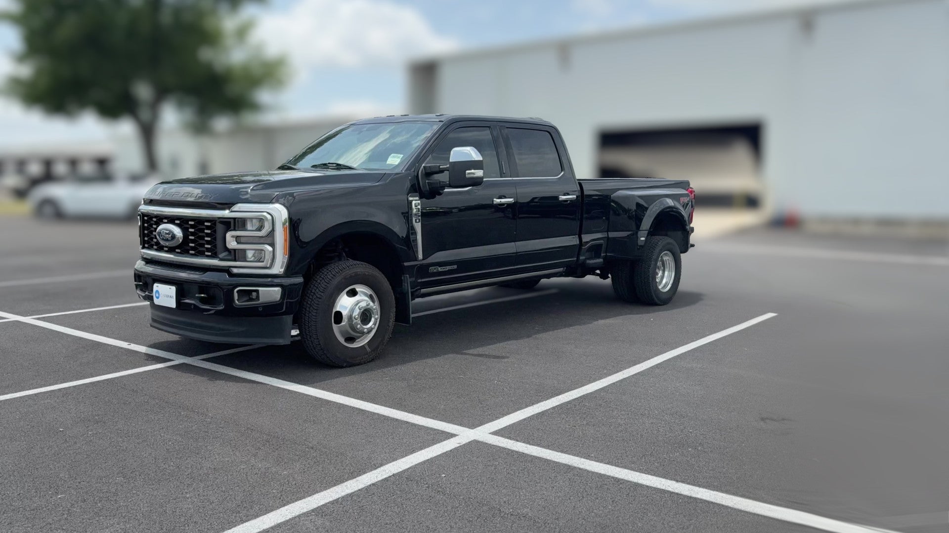 2023 Ford F350 Super Duty Crew Cab vehicle photo