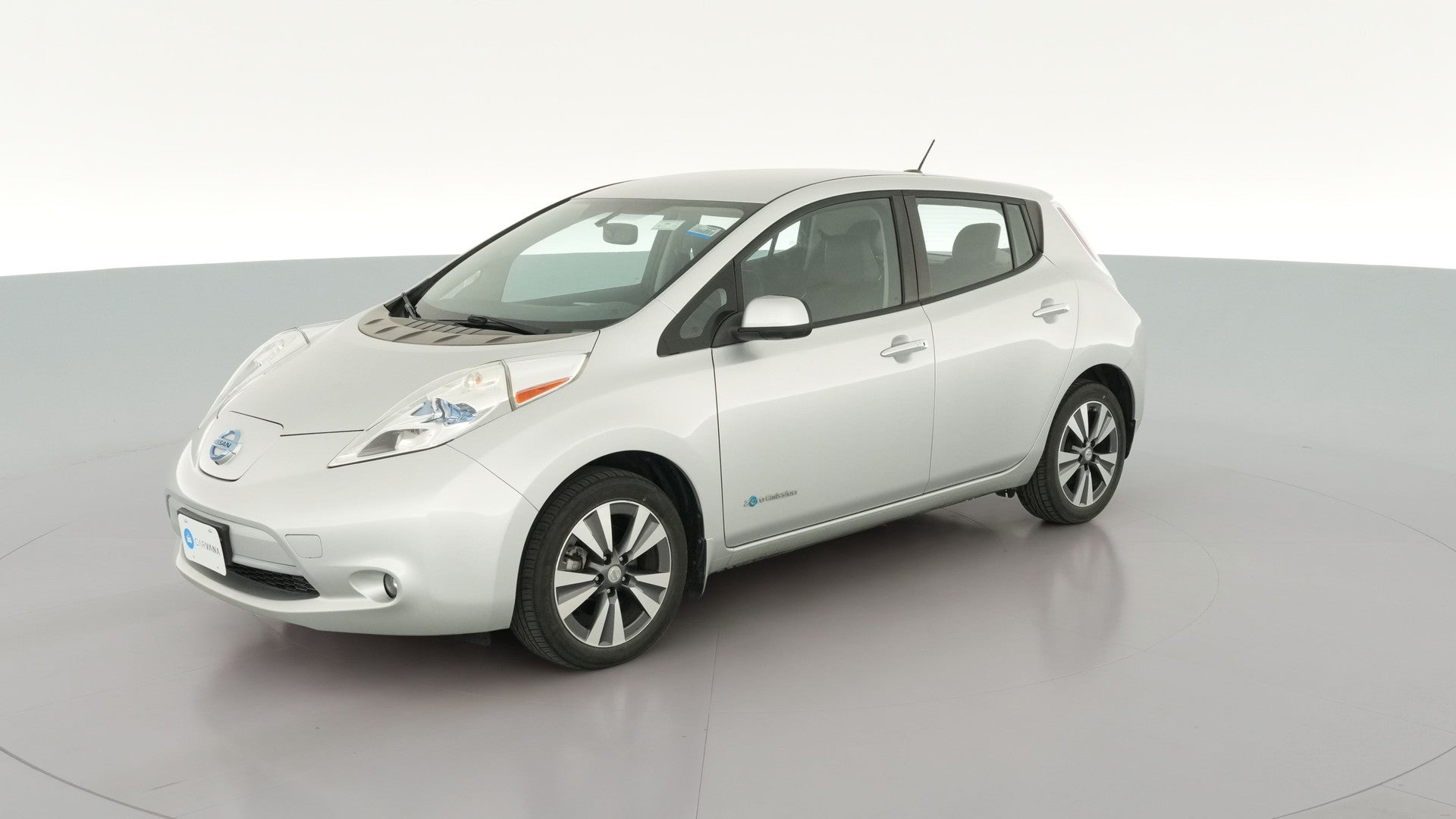 2015 Nissan LEAF vehicle photo