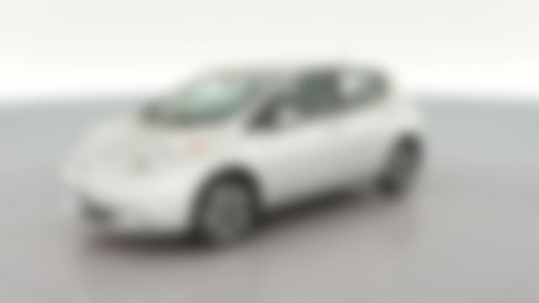 2015 Nissan LEAF vehicle photo
