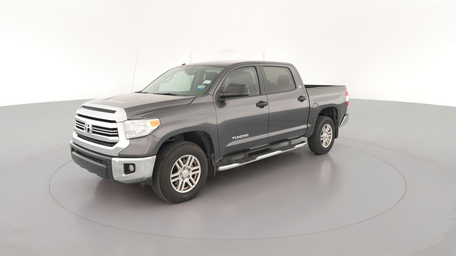 2016 Toyota Tundra CrewMax vehicle photo
