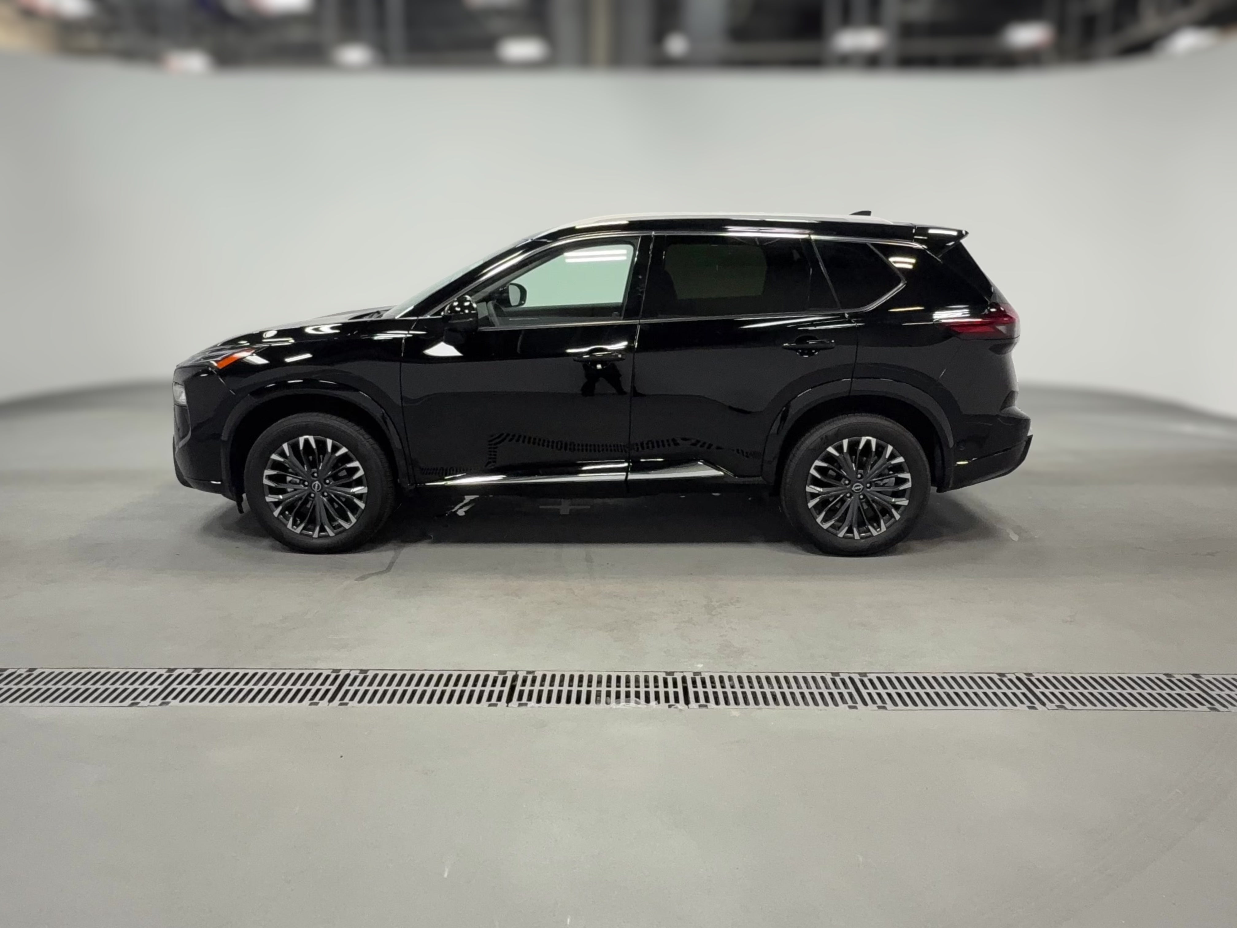 2026 Nissan Rogue Platinum - Photo 32