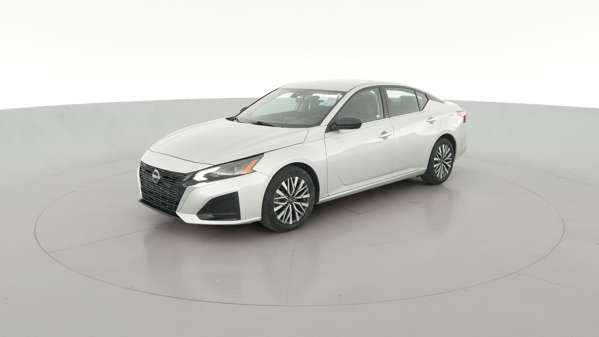 2024 Nissan Altima vehicle photo