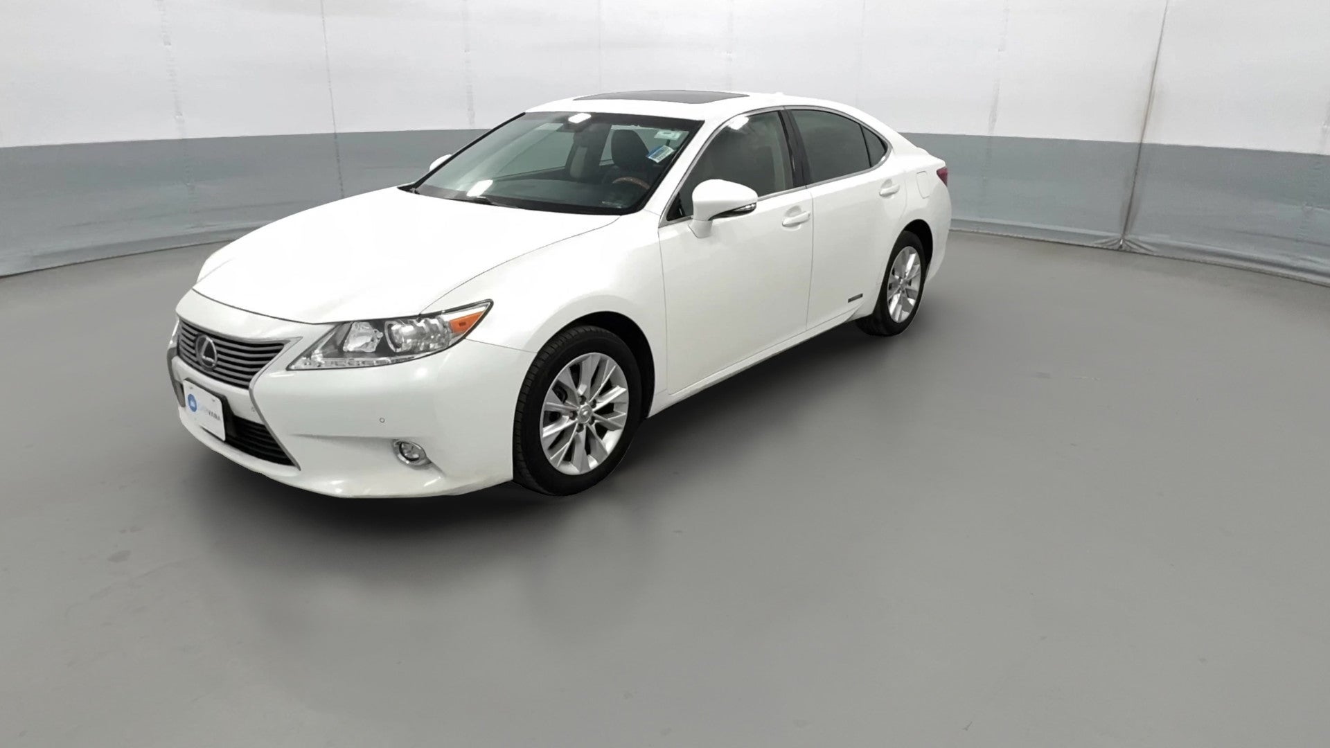 2015 Lexus ES vehicle photo