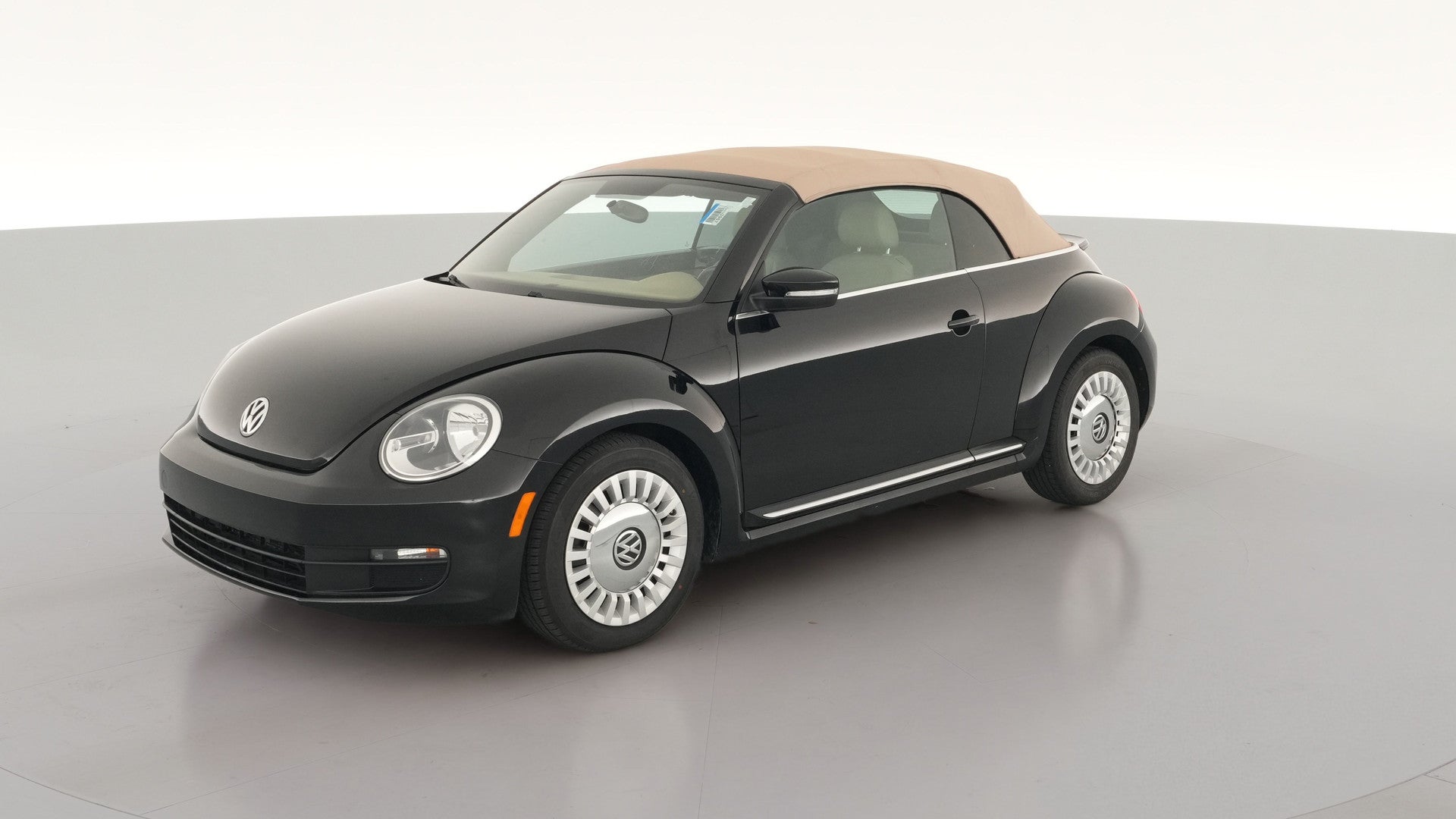 2013 Volkswagen Beetle vehicle photo