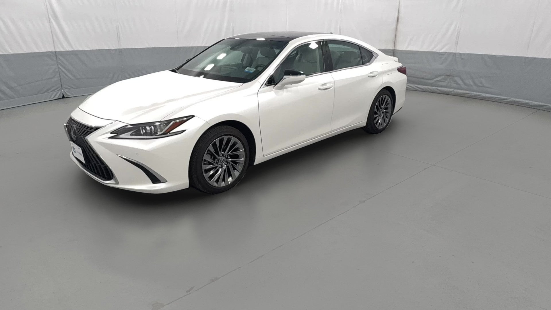 2025 Lexus ES vehicle photo