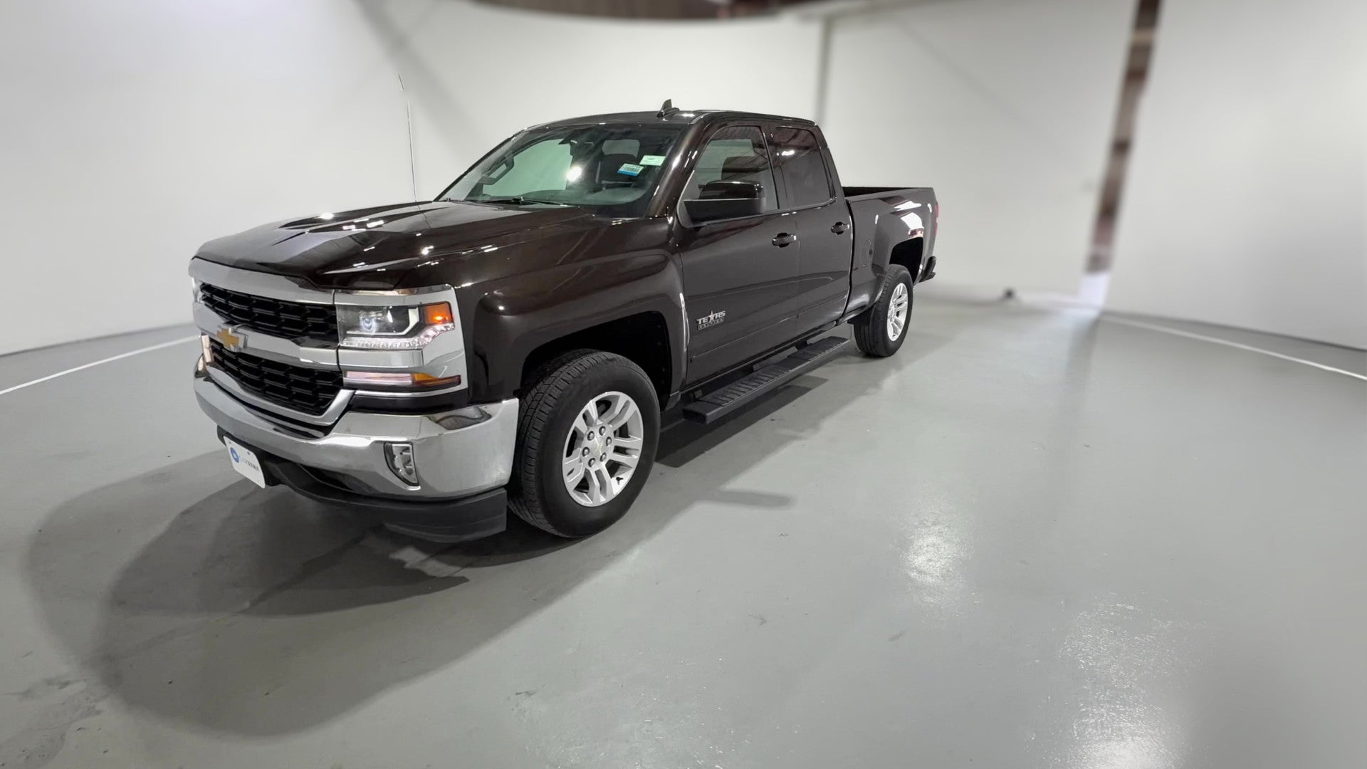 2019 Chevrolet Silverado 1500 LD Double Cab vehicle photo