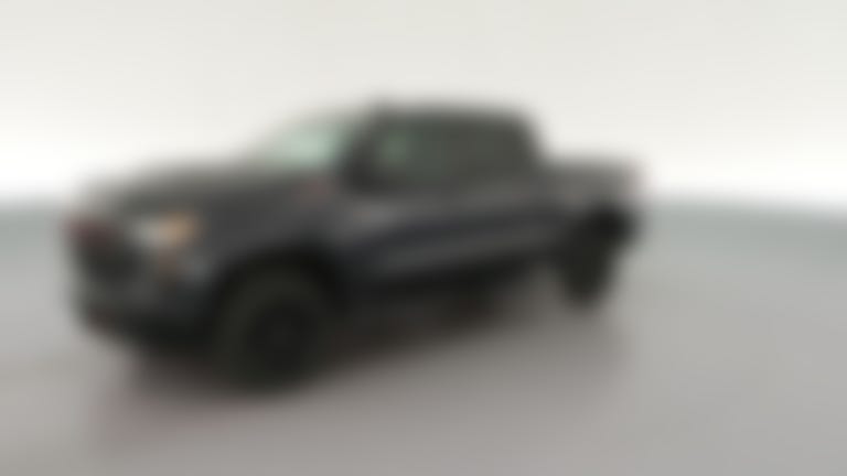 2022 Chevrolet Silverado 1500 Crew Cab vehicle photo