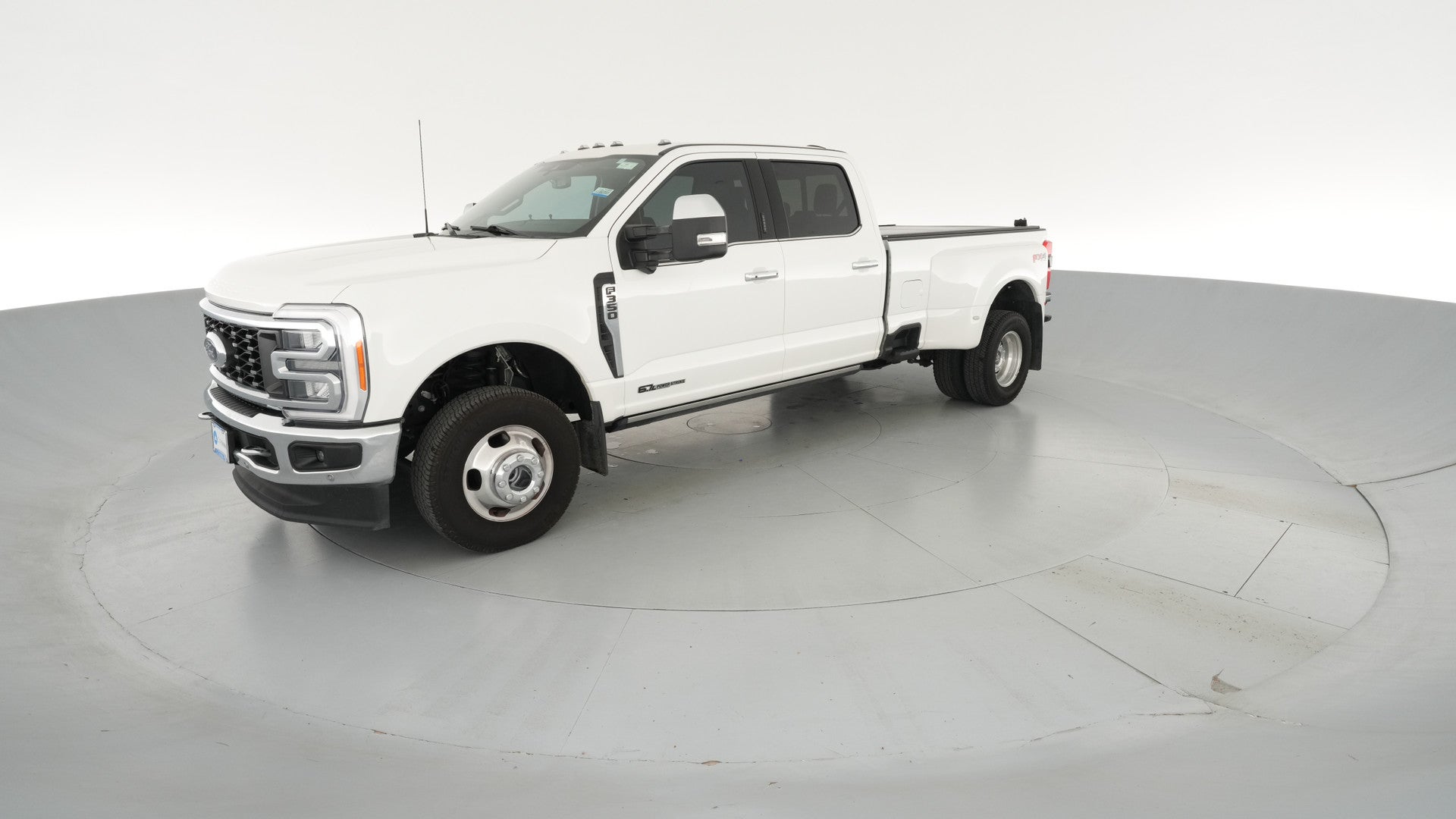 2023 Ford F350 Super Duty Crew Cab vehicle photo