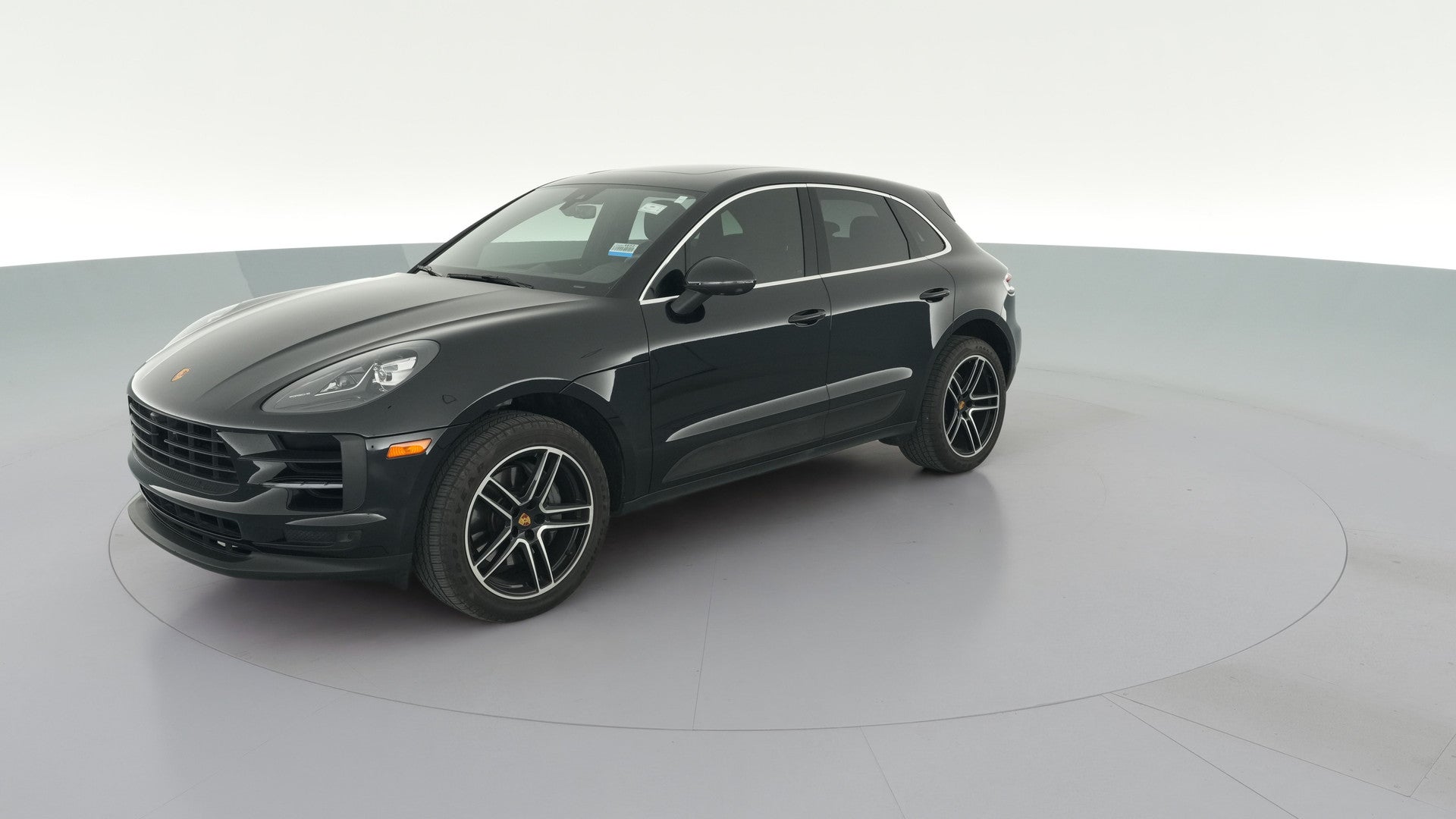 2021 Porsche Macan vehicle photo