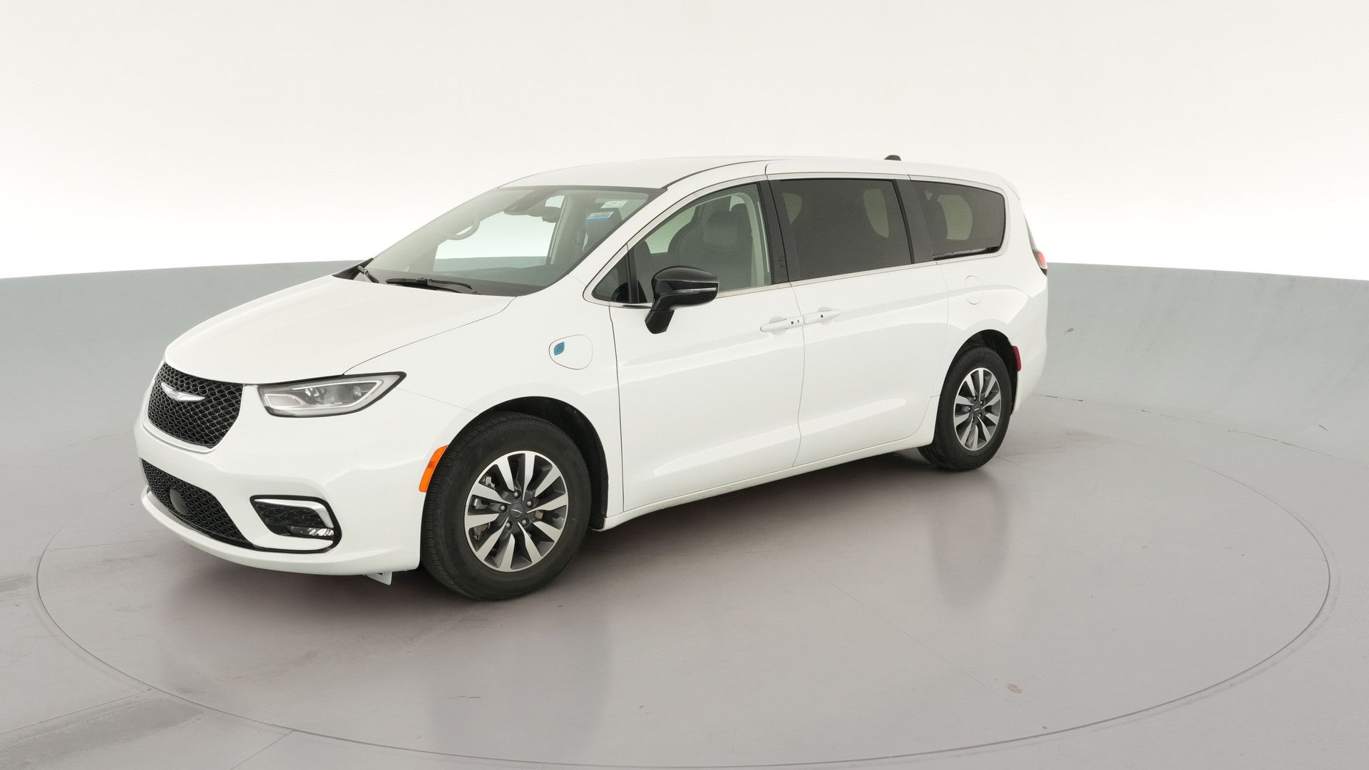 2024 Chrysler Pacifica Hybrid vehicle photo