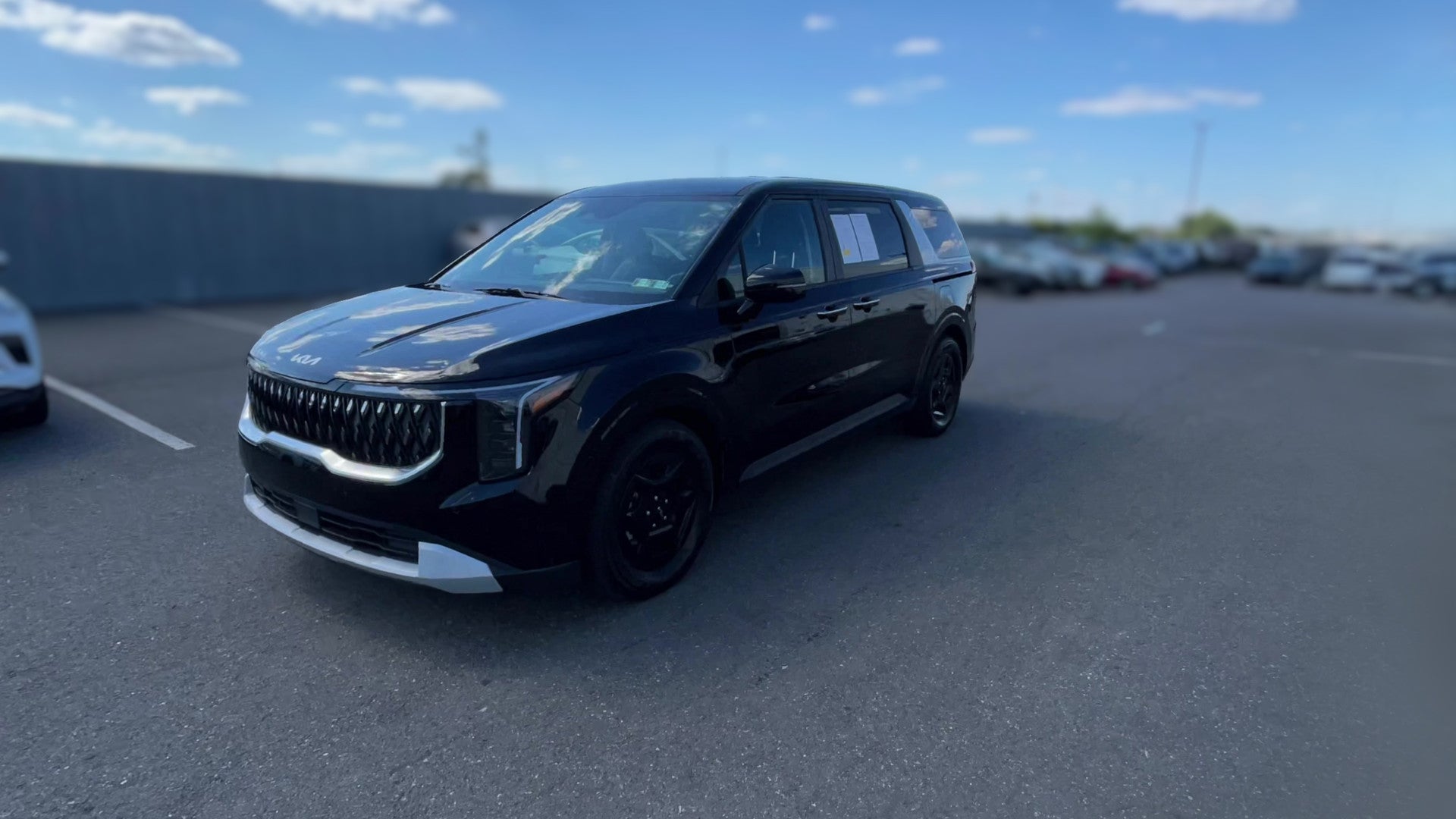 2026 Kia Carnival vehicle photo