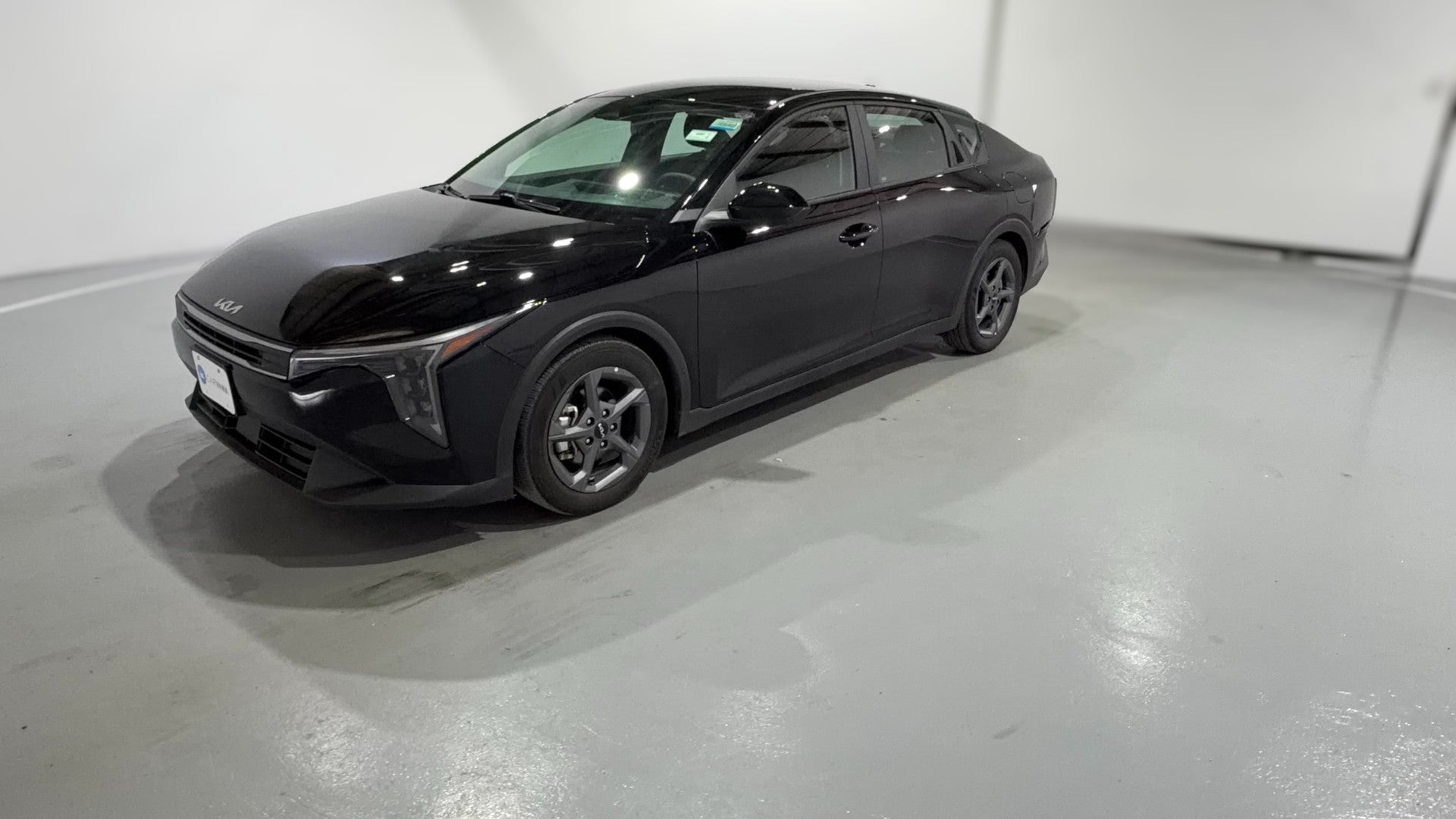 2025 Kia K4 vehicle photo