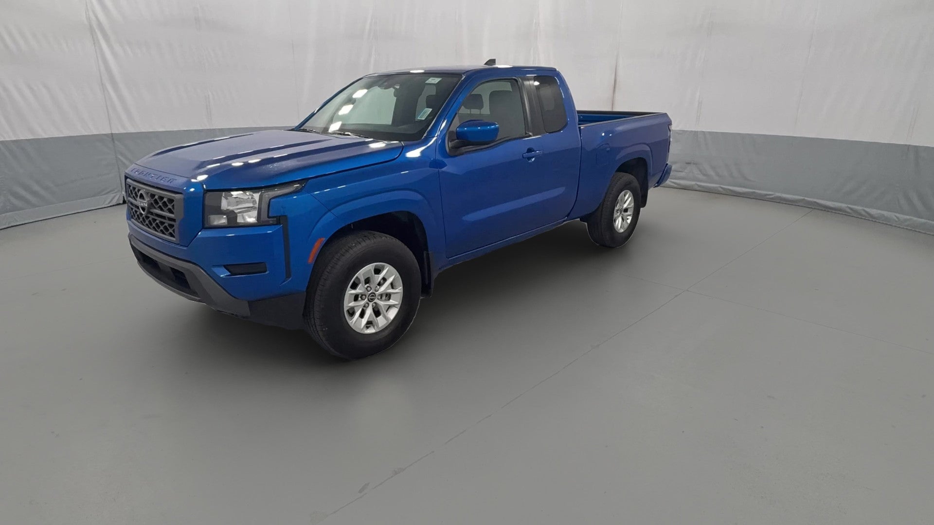 2024 Nissan Frontier King Cab vehicle photo