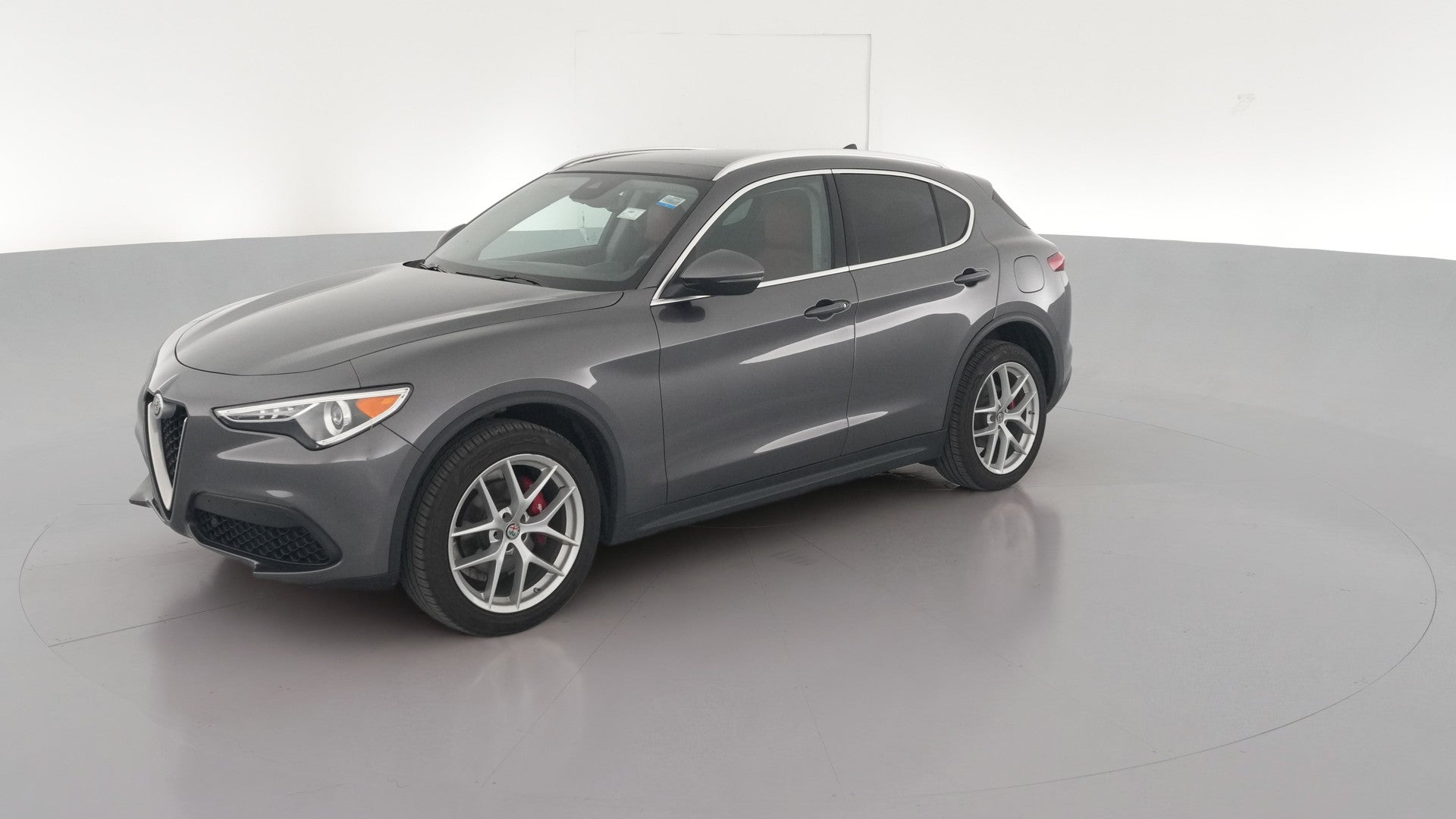 2018 Alfa Romeo Stelvio vehicle photo