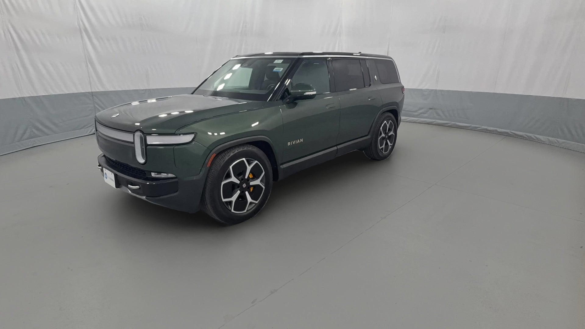 2023 Rivian R1S vehicle photo