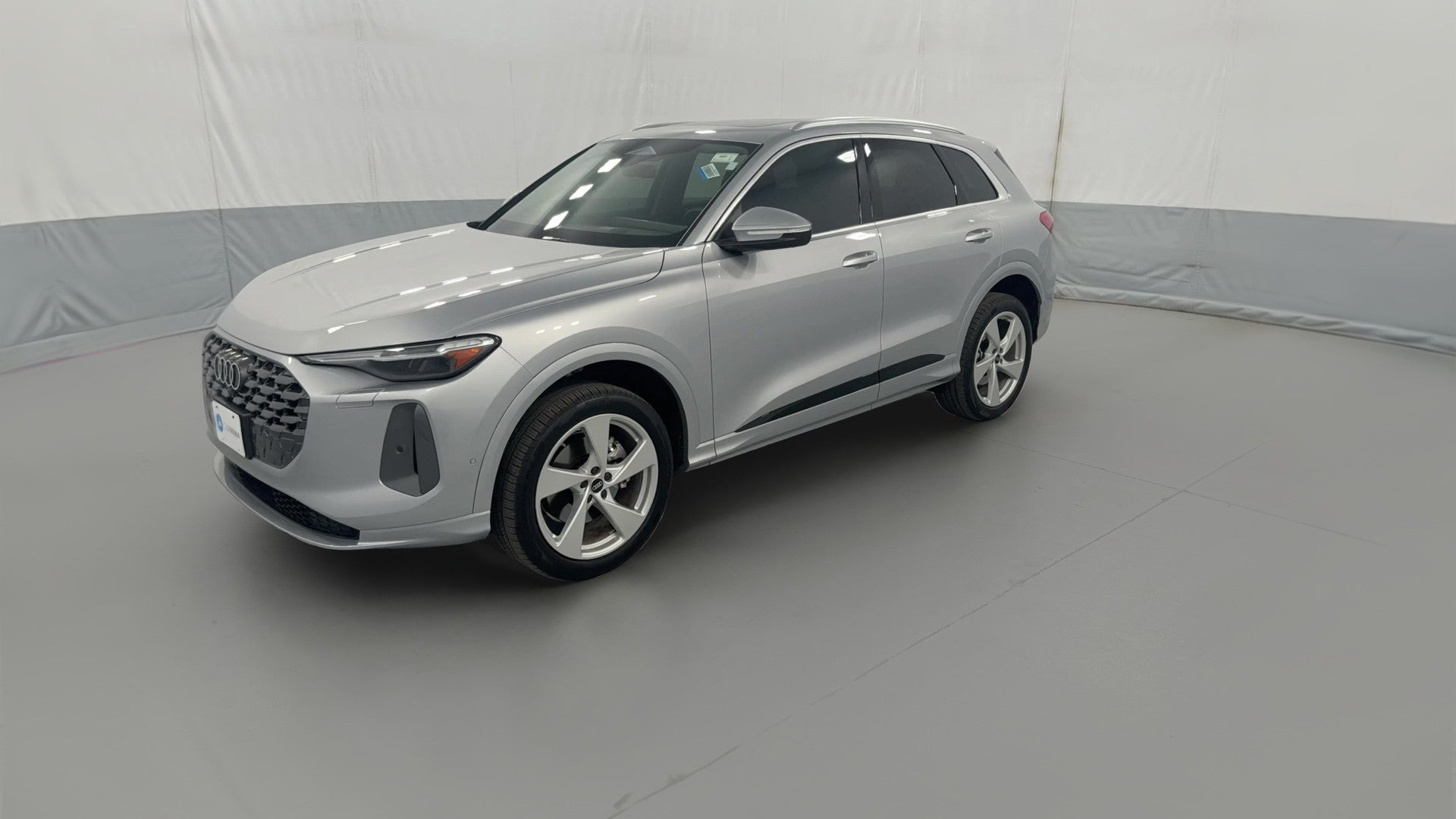 2025 Audi Q5 vehicle photo