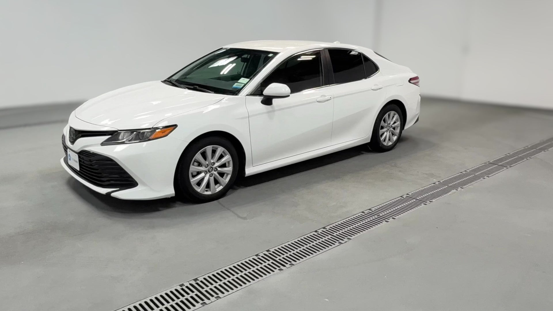 2020 Toyota Camry vehicle photo